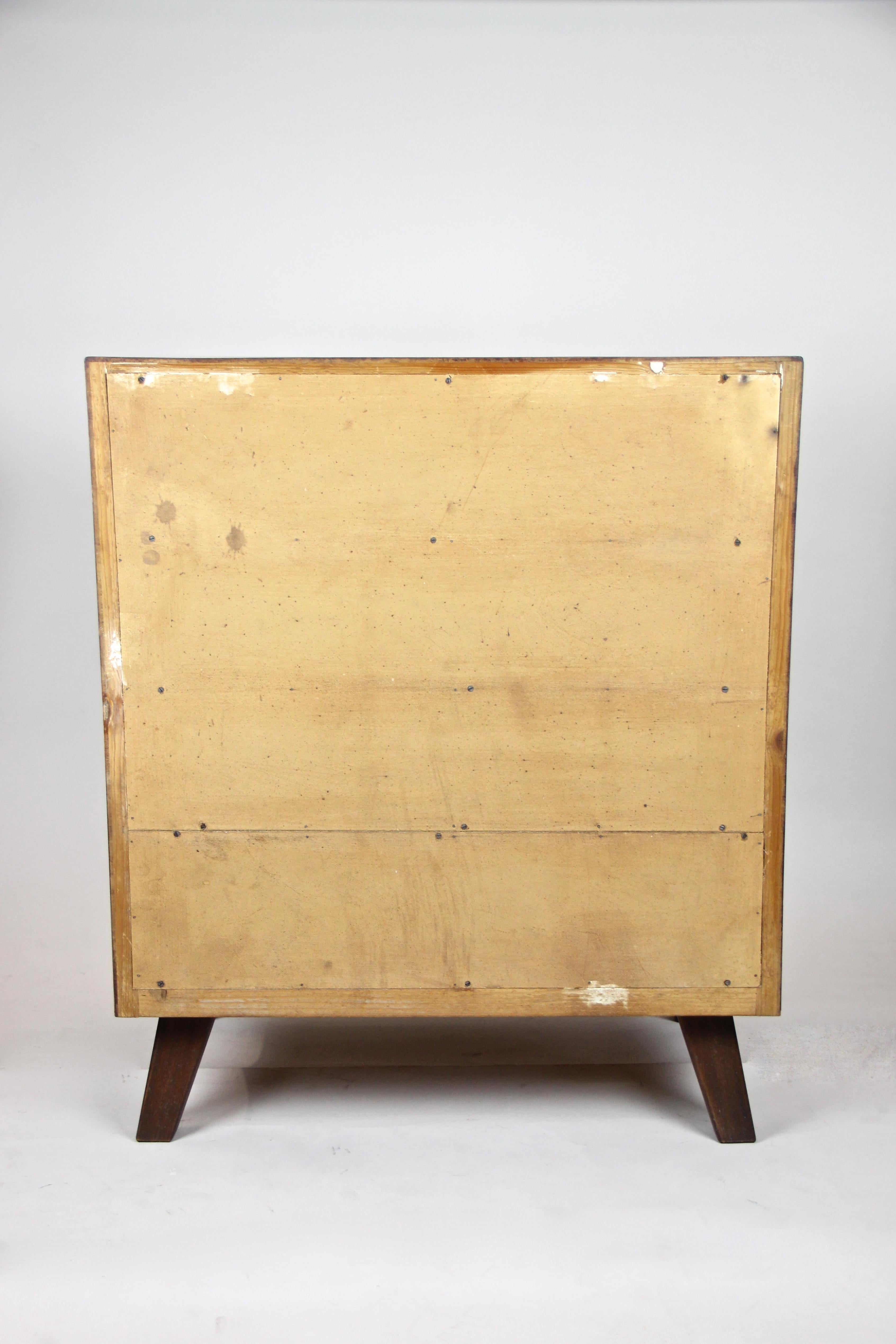 Mid-Century Modern Chest of Drawers/ Commode Nut Wood, Austria, circa 1960 3