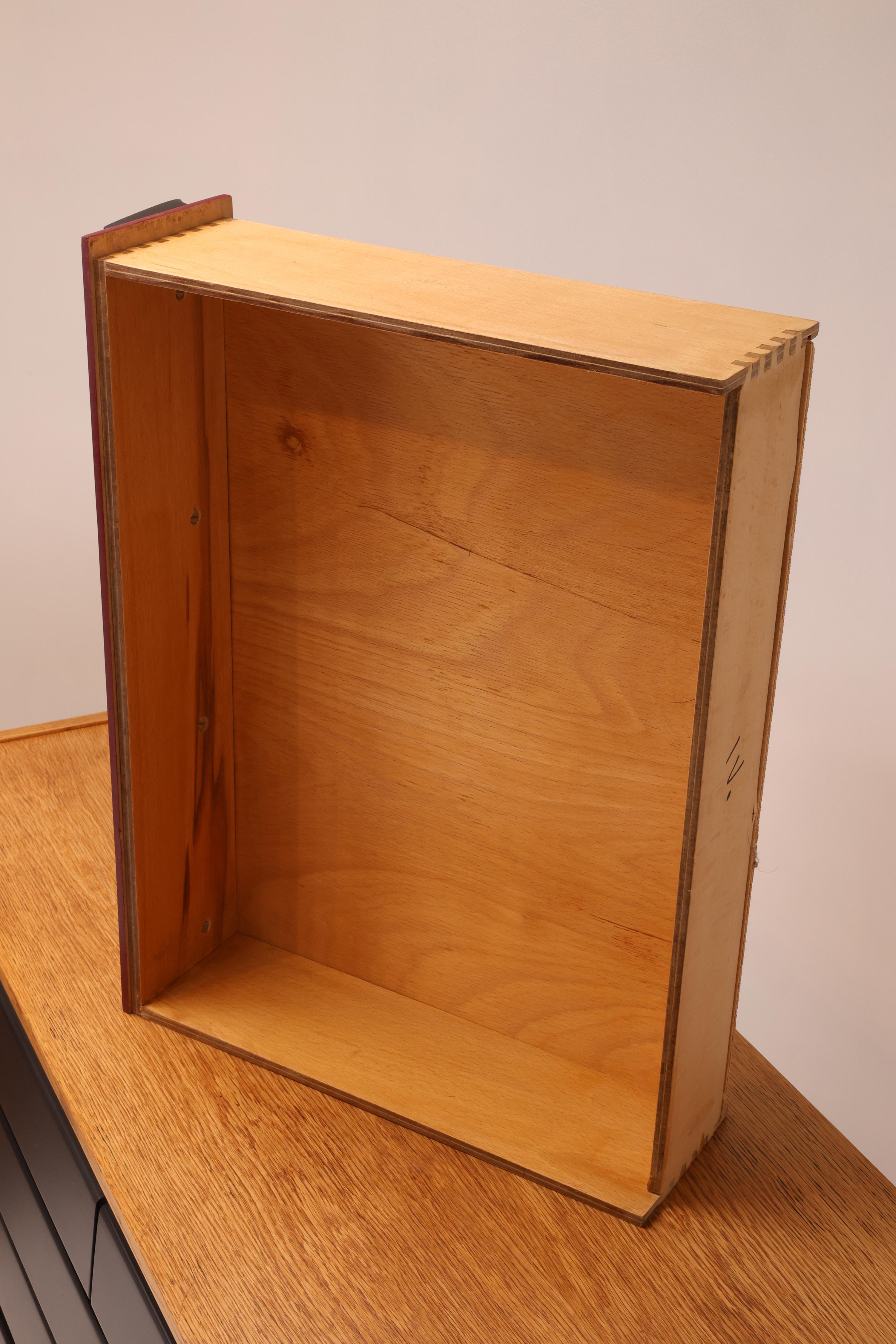 Cassettiera moderna di metà secolo, Cecoslovacchia, anni '60 In condizioni buone in vendita a Stahnsdorf, DE