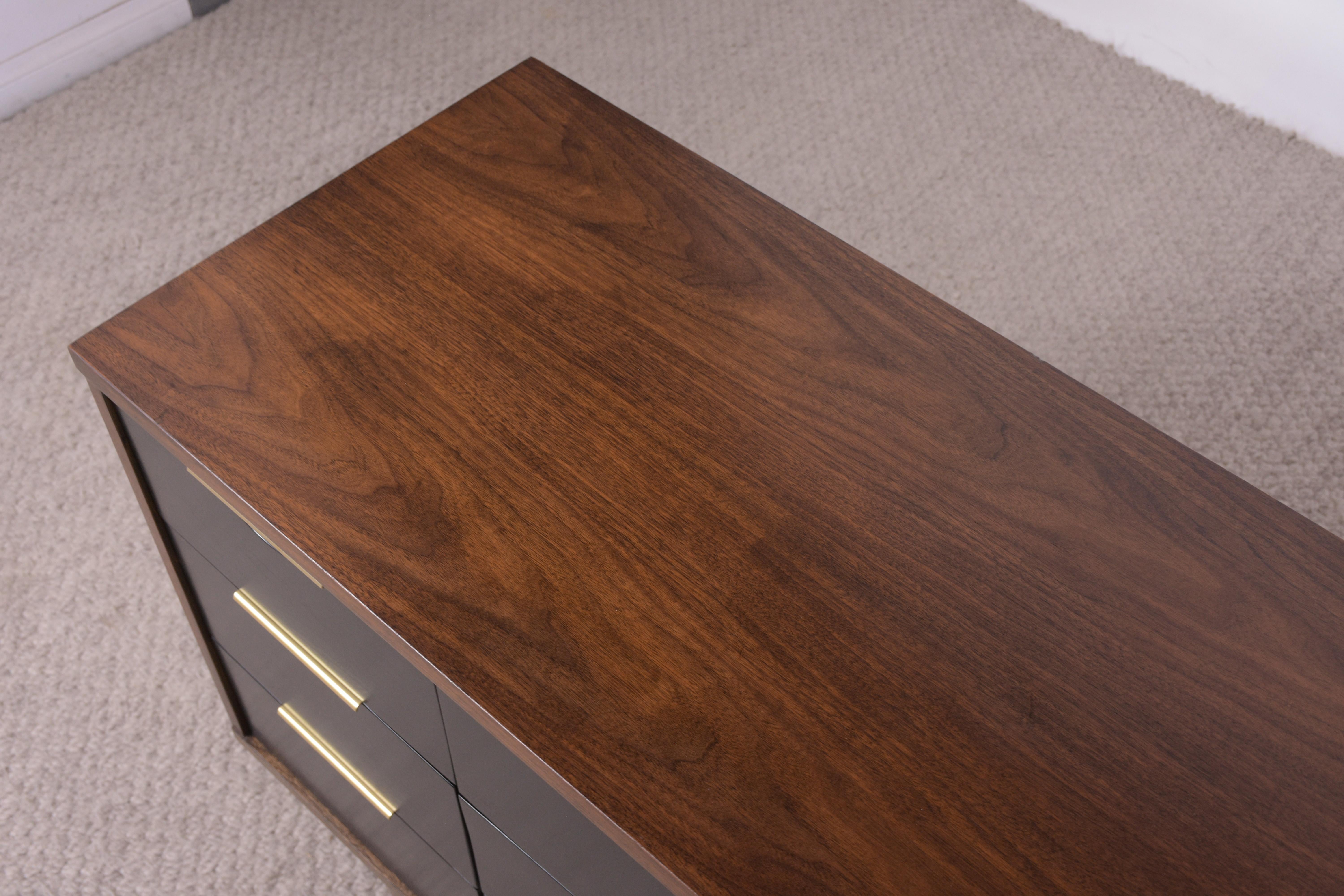 Mid-Century Elegance: Stunning Walnut Dresser with Chrome Accents 3