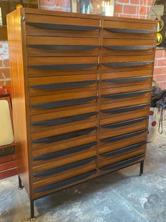 Mid-Century Modern Kommode Italienische Manufaktur:: 1950er Jahre
