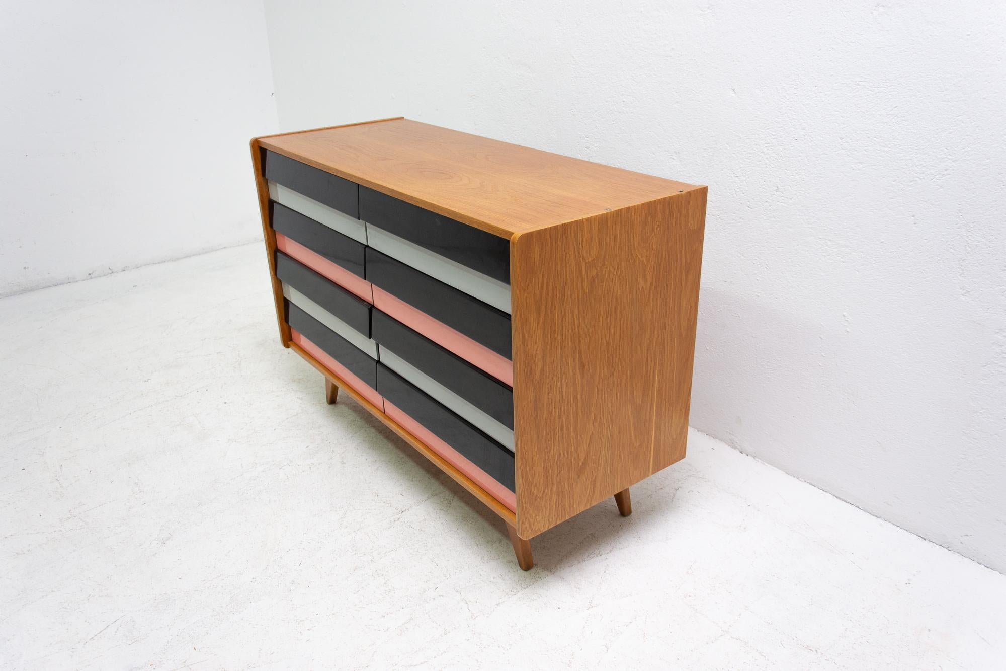 Mid-Century Modern Chest of Drawers No. U-453, by Jiří Jiroutek, Czechoslovakia For Sale 1