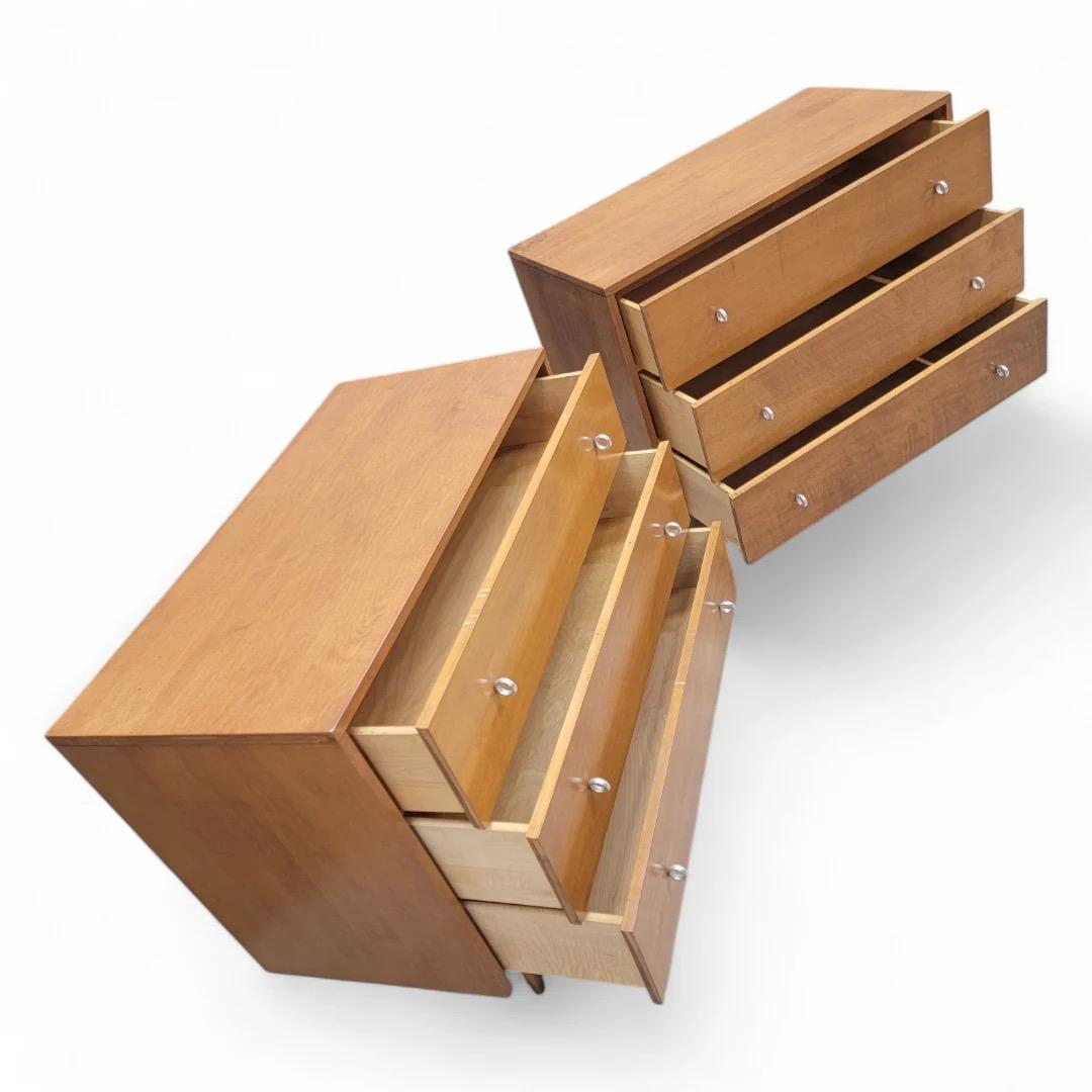 Legno Cassettiera moderna del Medioevo Paul McCobb per Planner Group - coppia in vendita