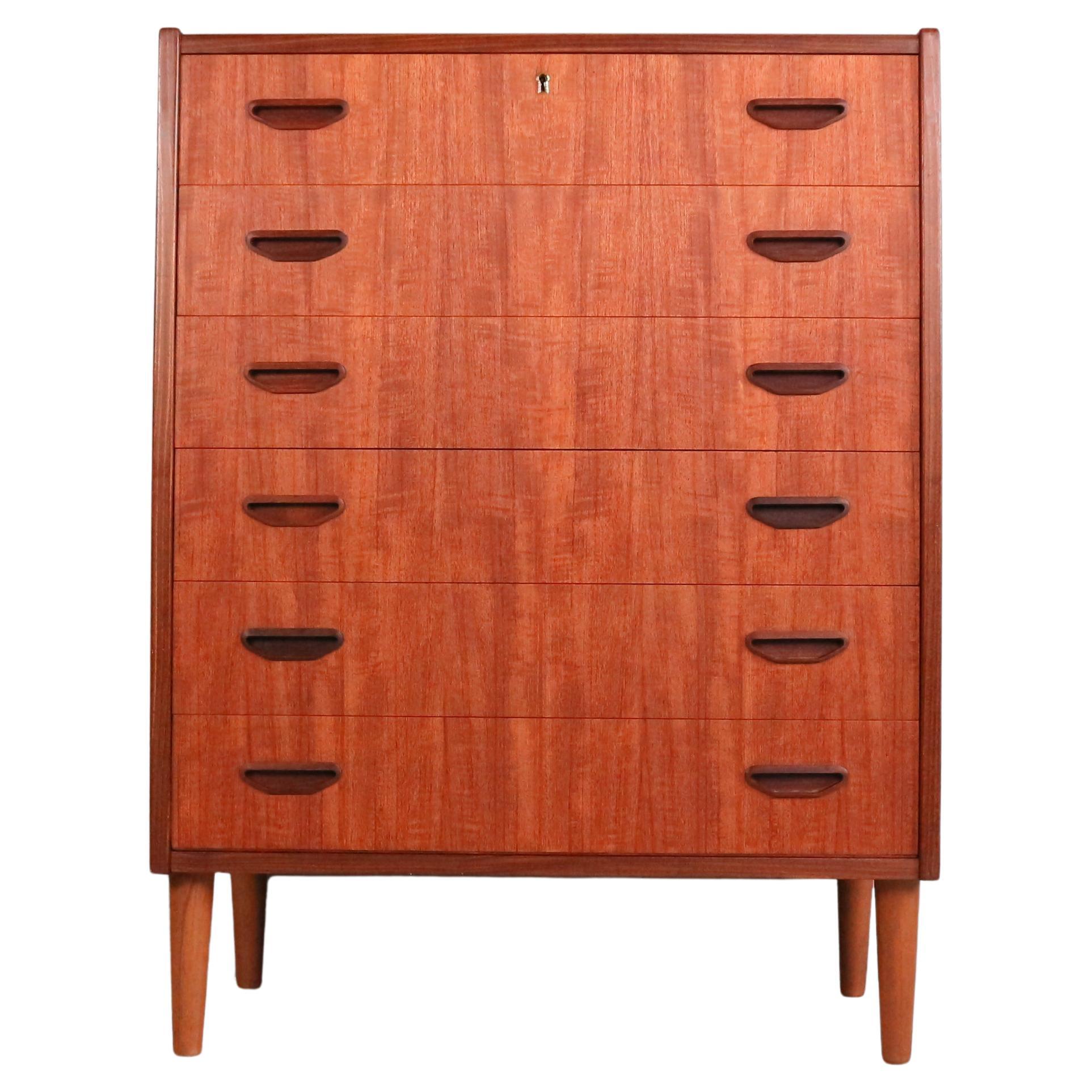 Mid-Century Modern Kommode mit sechs Schubladen, Tallboy aus Teakholz, Dänemark 1960er Jahre