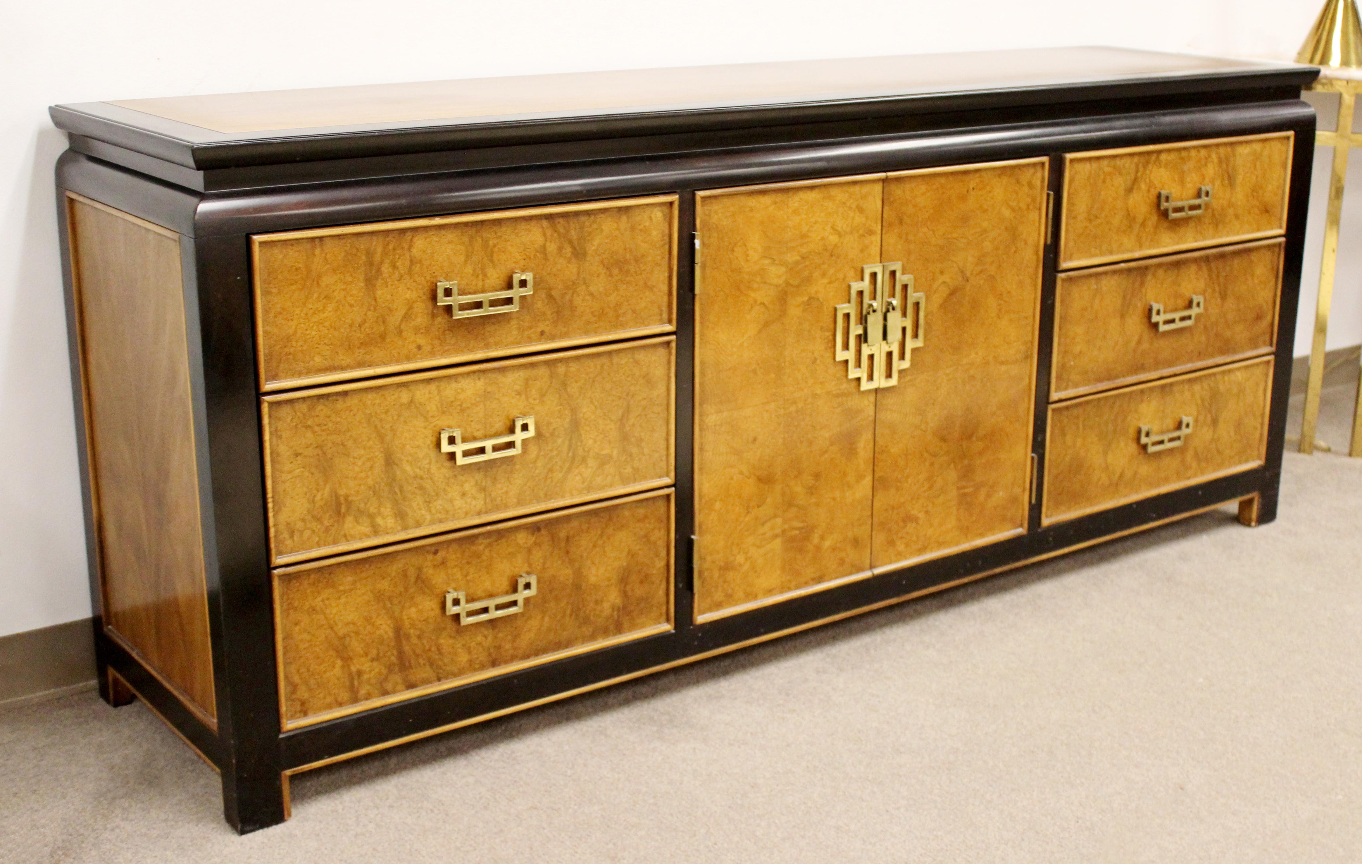 Mid-Century Modern Chin Hua Century Burl Wood and Brass Credenza Dresser, 1970s 1