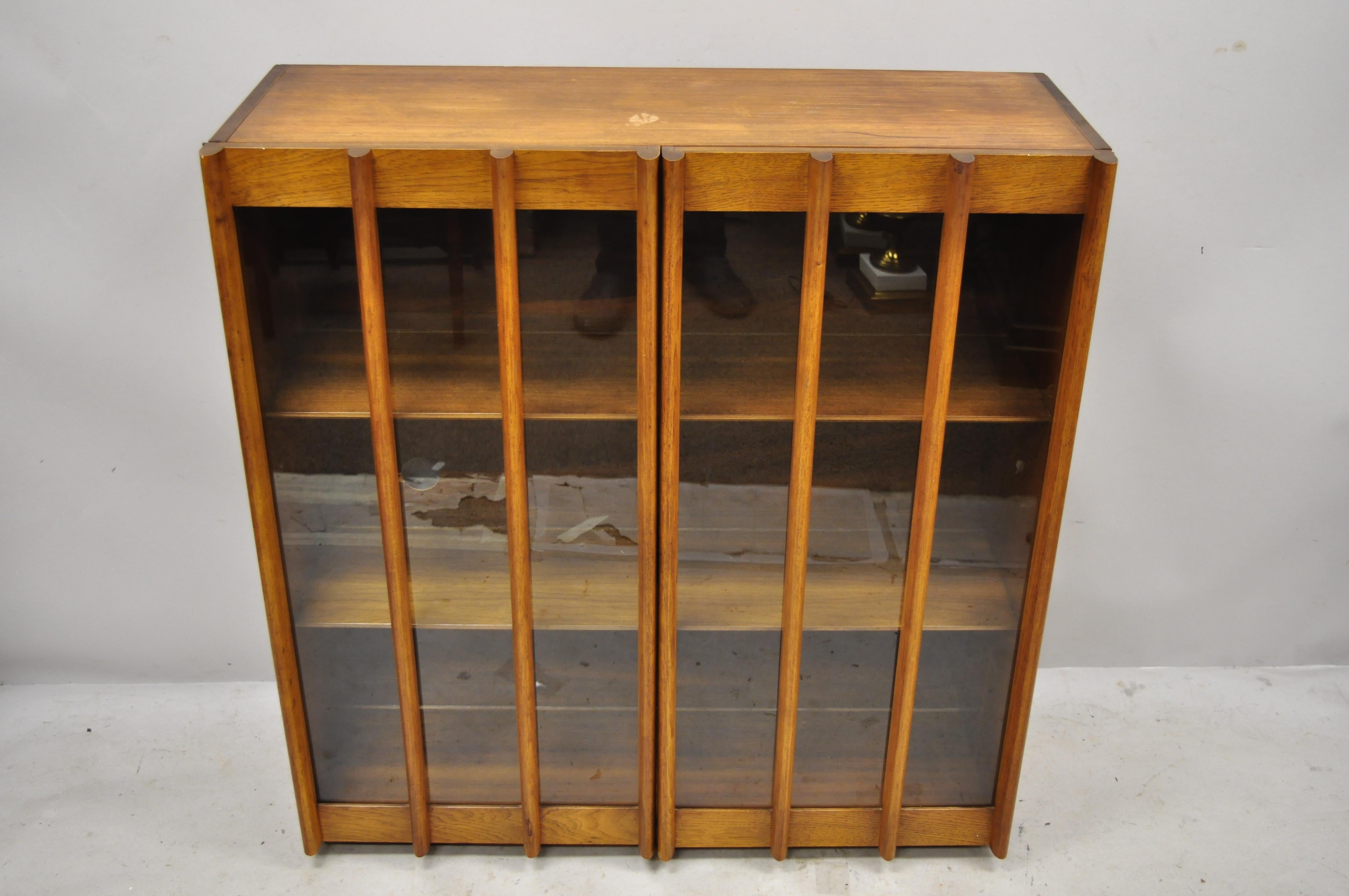 hutch top with glass doors