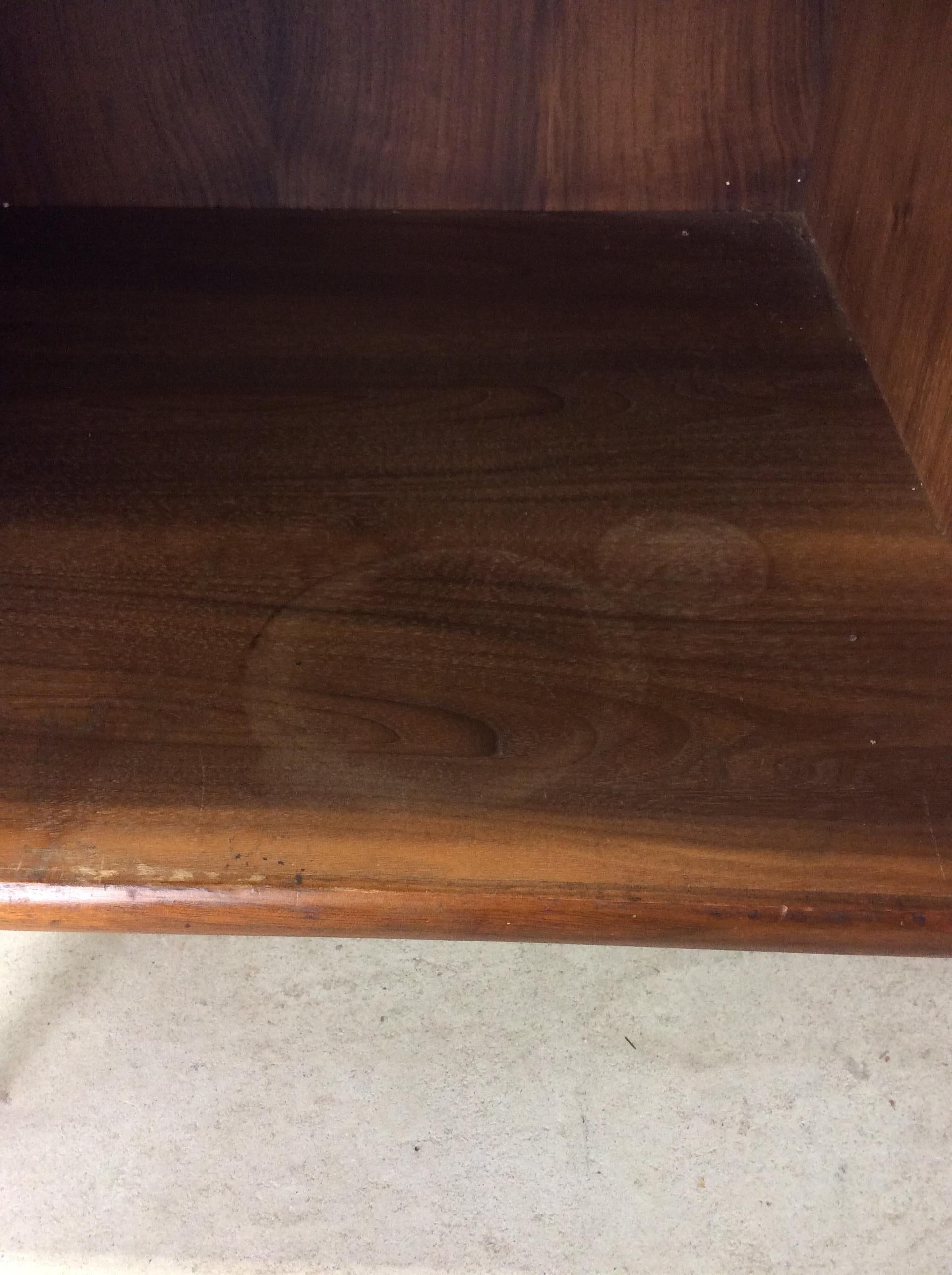Mid Century Modern China Cabinet by Declaration from Drexel For Sale 10