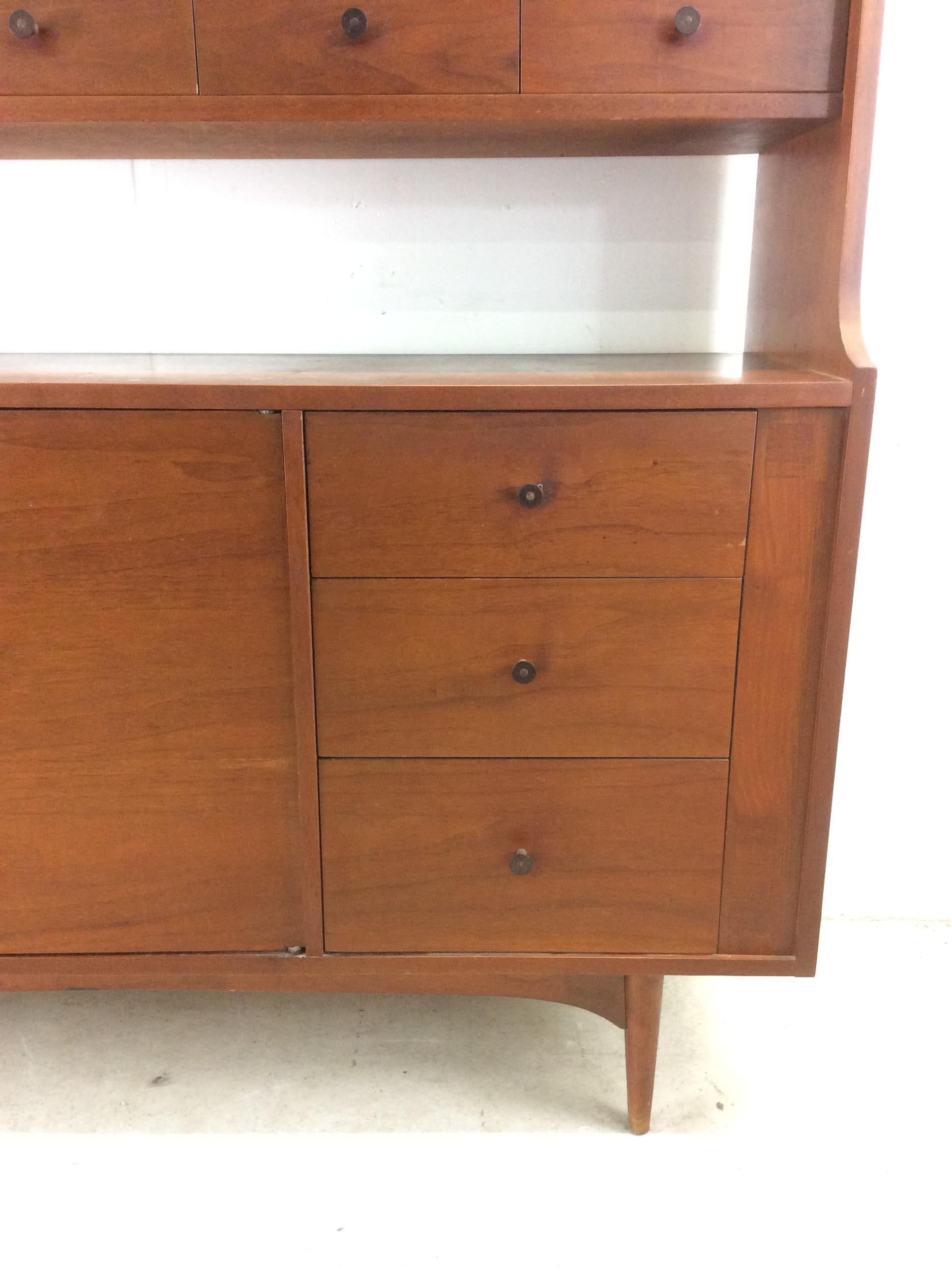 Mid Century Modern China Cabinet with Sliding Glass Doors For Sale 2