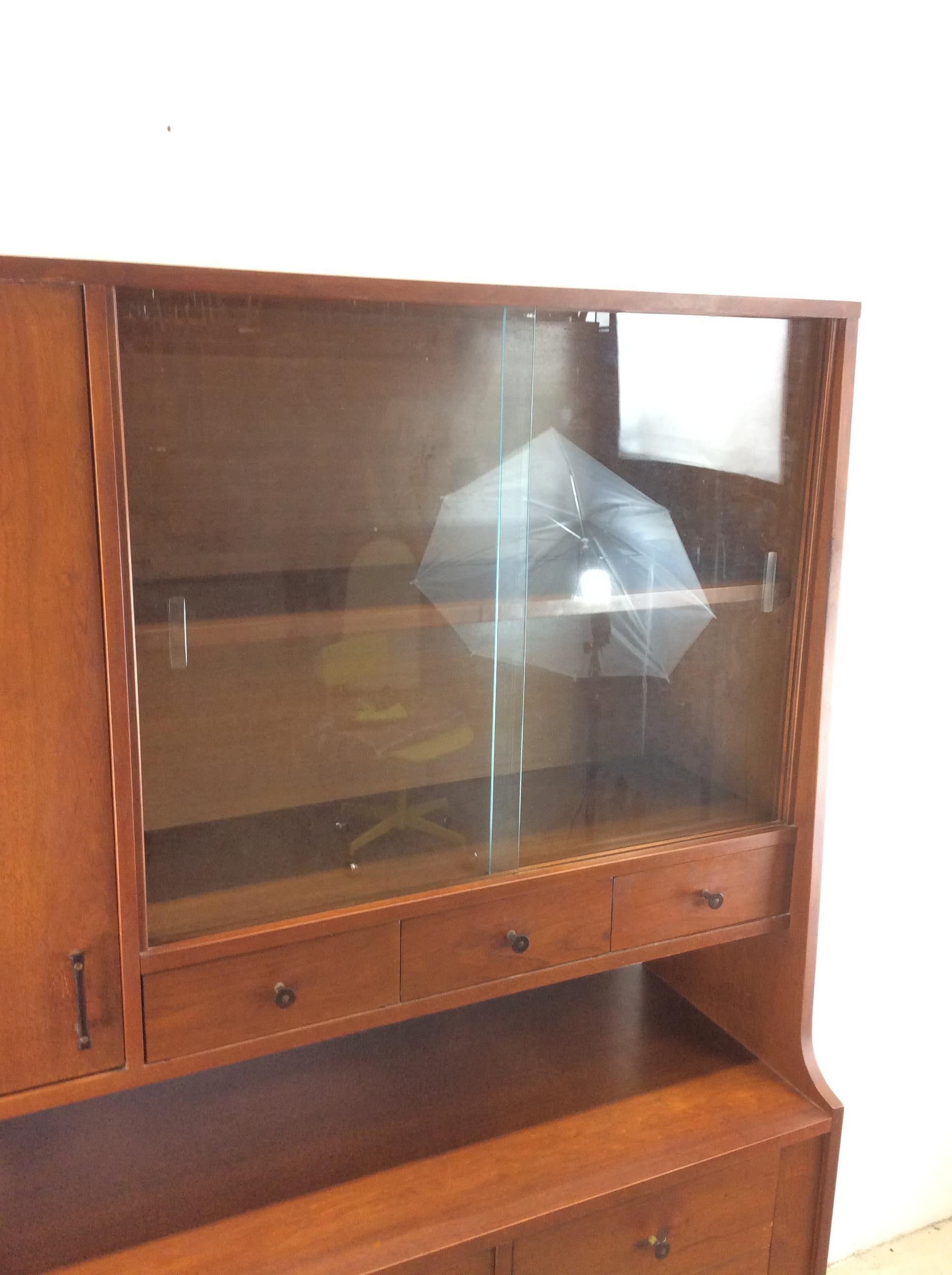 Mid Century Modern China Cabinet with Sliding Glass Doors For Sale 3