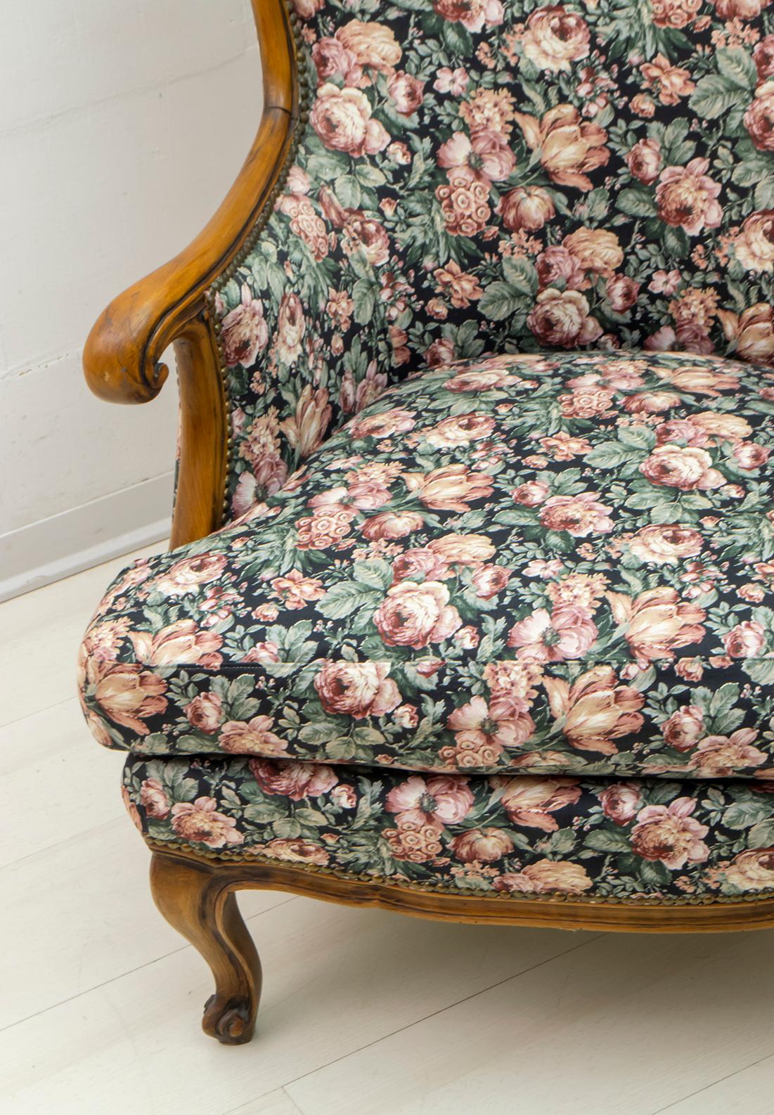 Moderner Sessel aus Nussbaum im Chippendale-Stil:: 1960er Jahre im Angebot 4