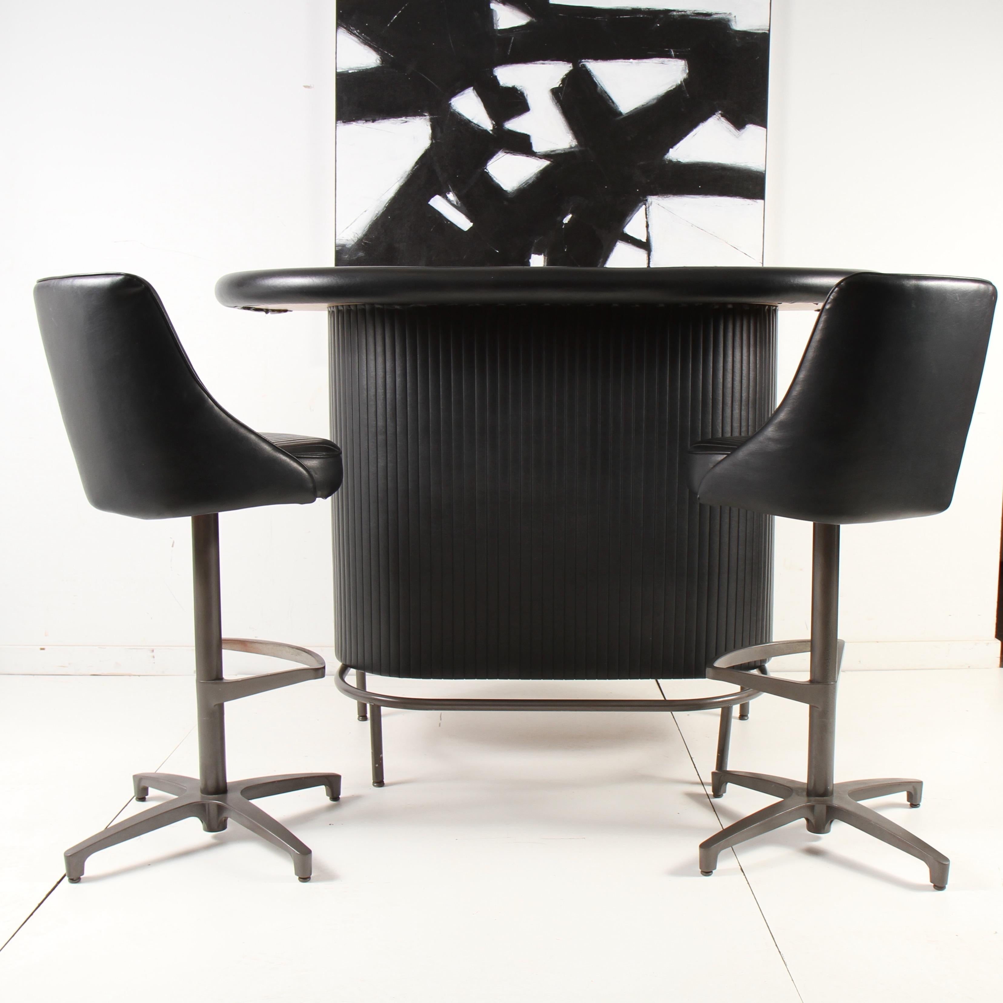 Mid-Century Modern Chromcraft Bar / Barstool Set 7