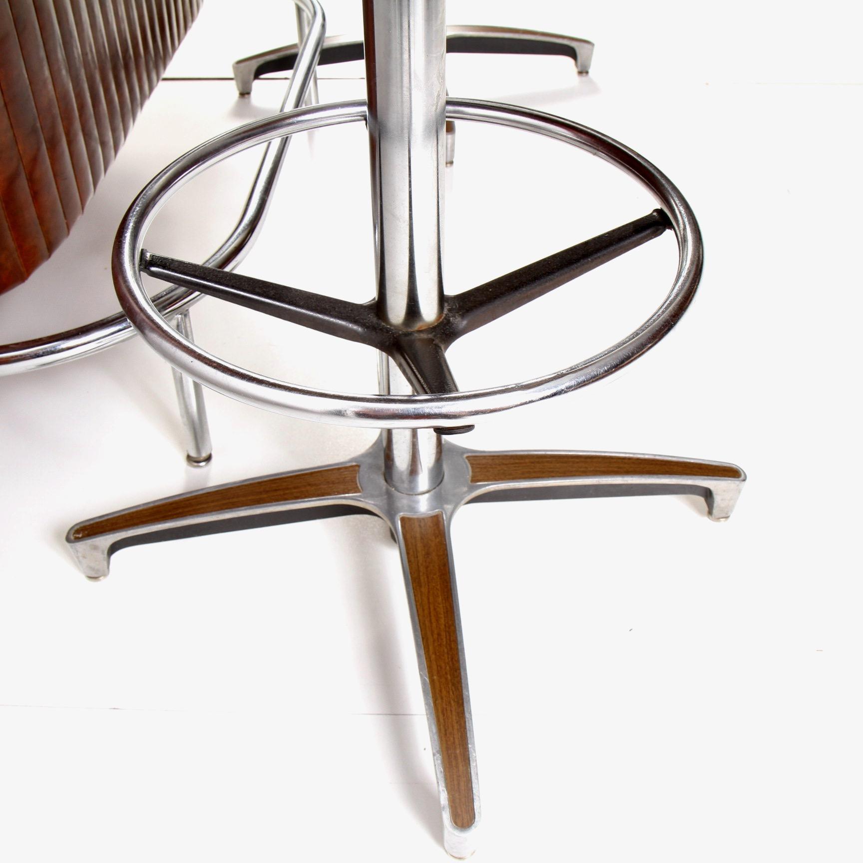 American Mid-Century Modern Chromcraft Bar / Barstool Set