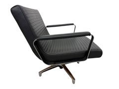 Mid-Century Modern Chromcraft Black Leather Swivel Chair