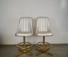 Paire de tabourets de comptoir modernes du milieu du siècle en Chromcraft