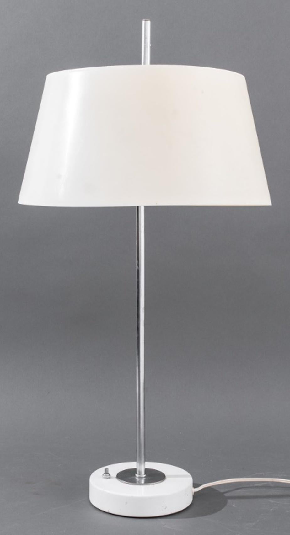 Mid-Century Modern Chrome and Acrylic Office Lamp For Sale 2
