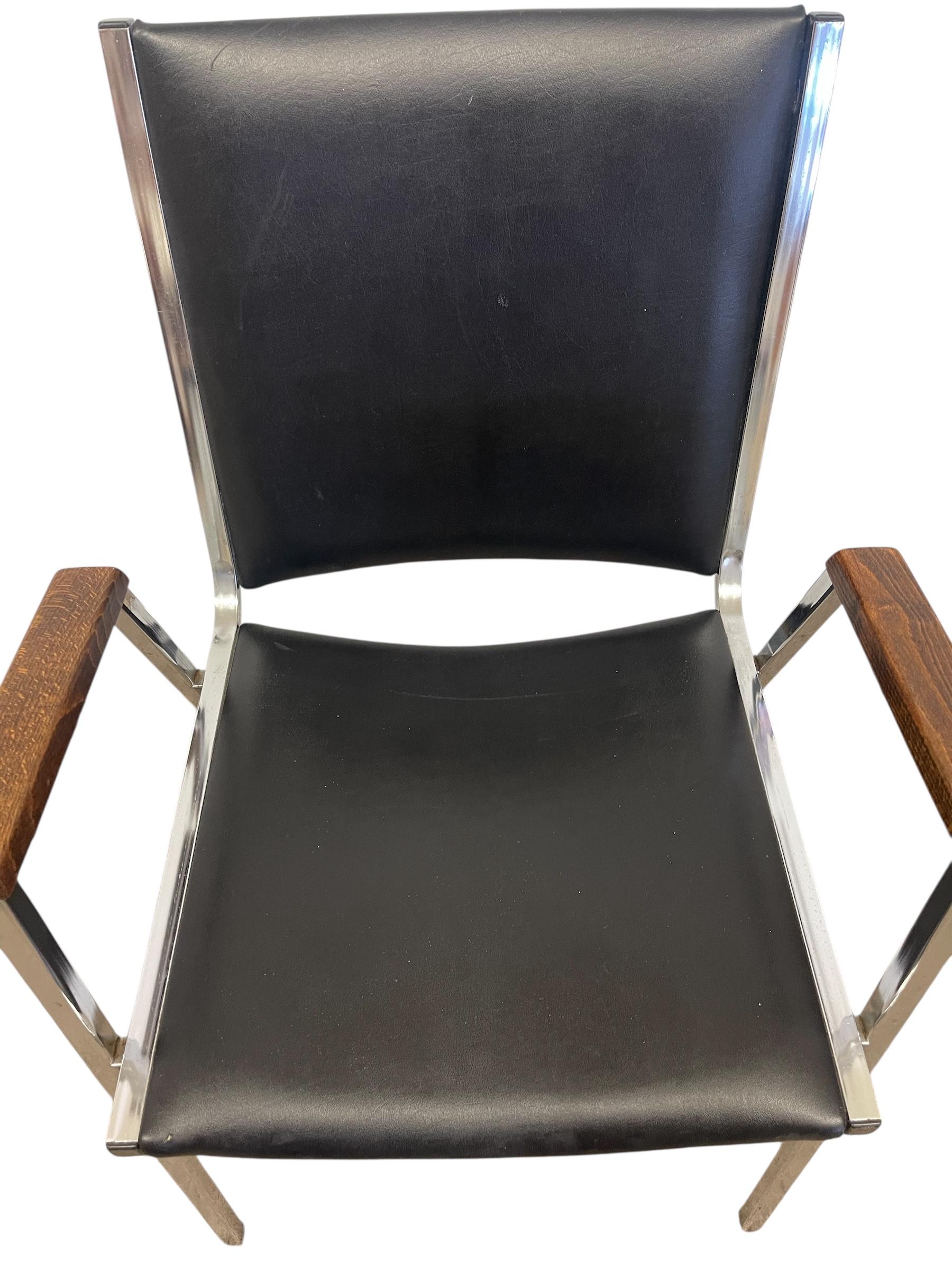 Mid-Century Modern Chrome and Faux Leather Armchair with Wood Armrests, 1970s For Sale 1