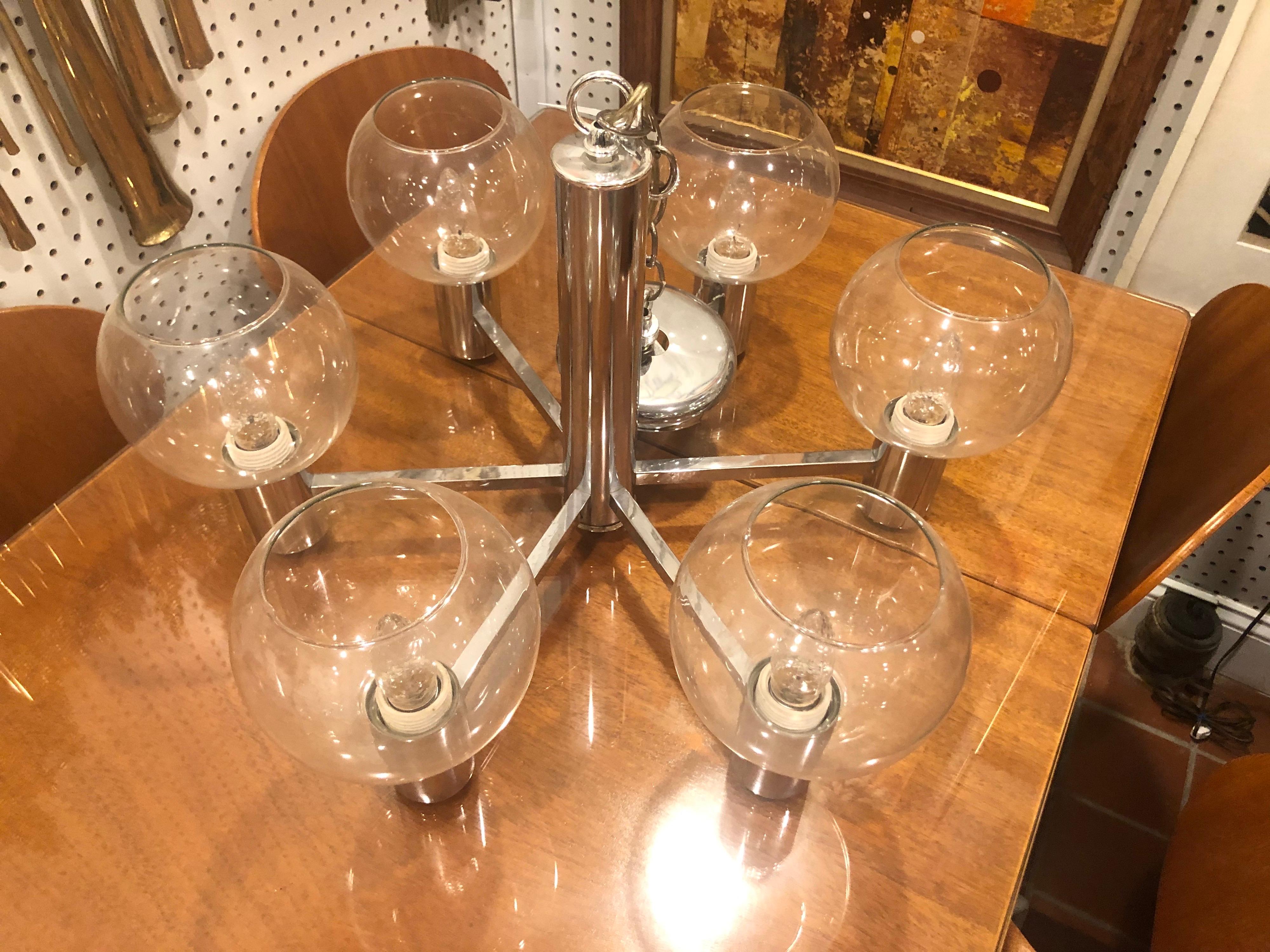 Moderner Sputnik-Kronleuchter aus der Jahrhundertmitte in Chrom (Glas) im Angebot