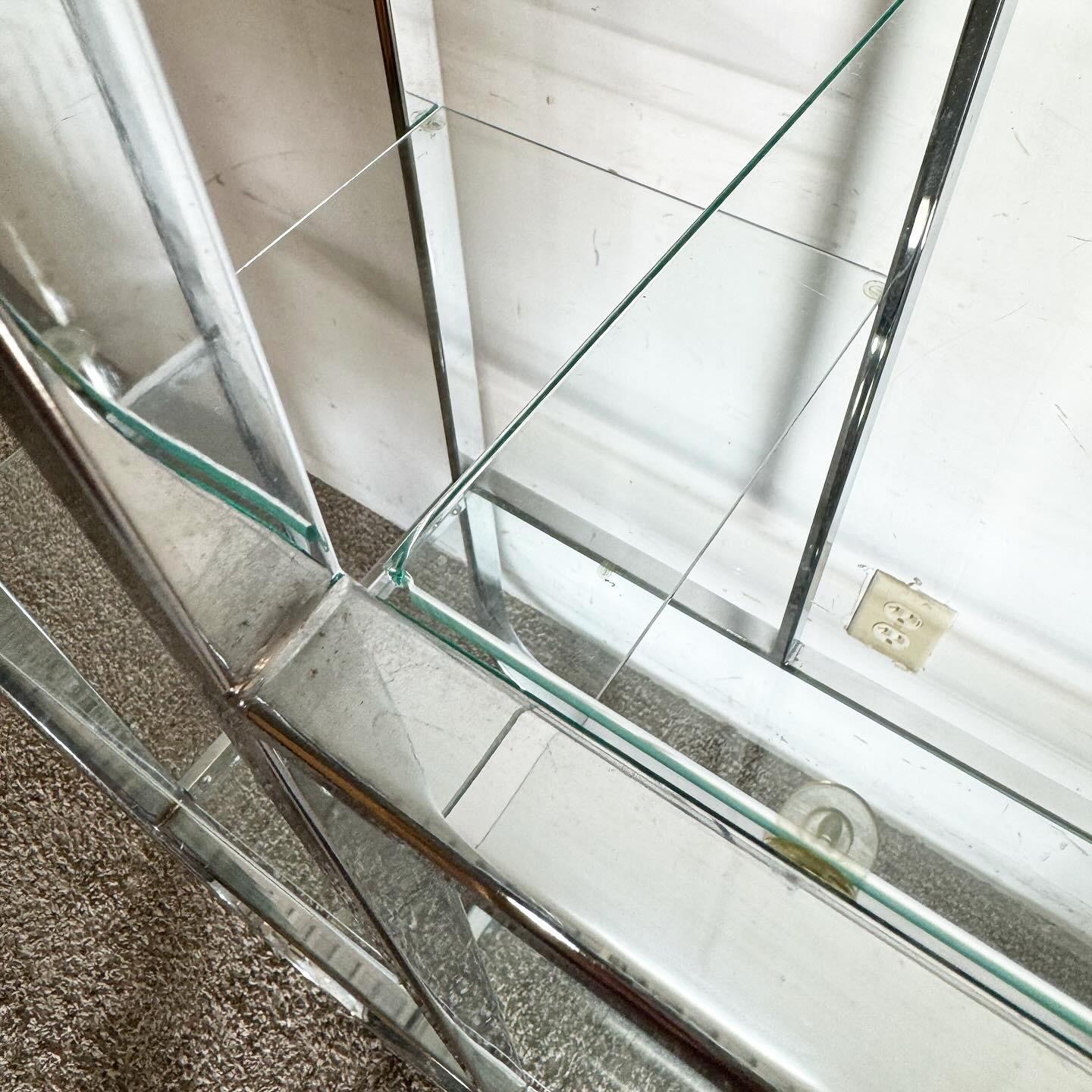 Mid Century Modern Chrome and Glass Etagere Attributed to DIA In Good Condition For Sale In Delray Beach, FL