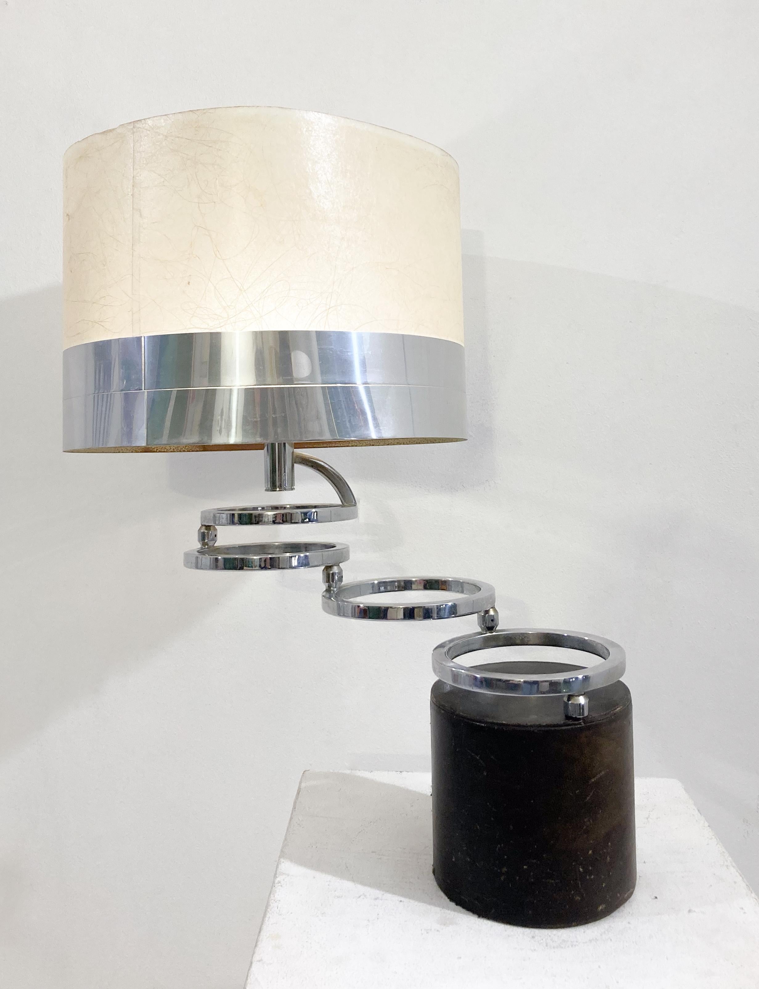 Lampe de bureau mi-siècle moderne en chrome et cuir en vente 7
