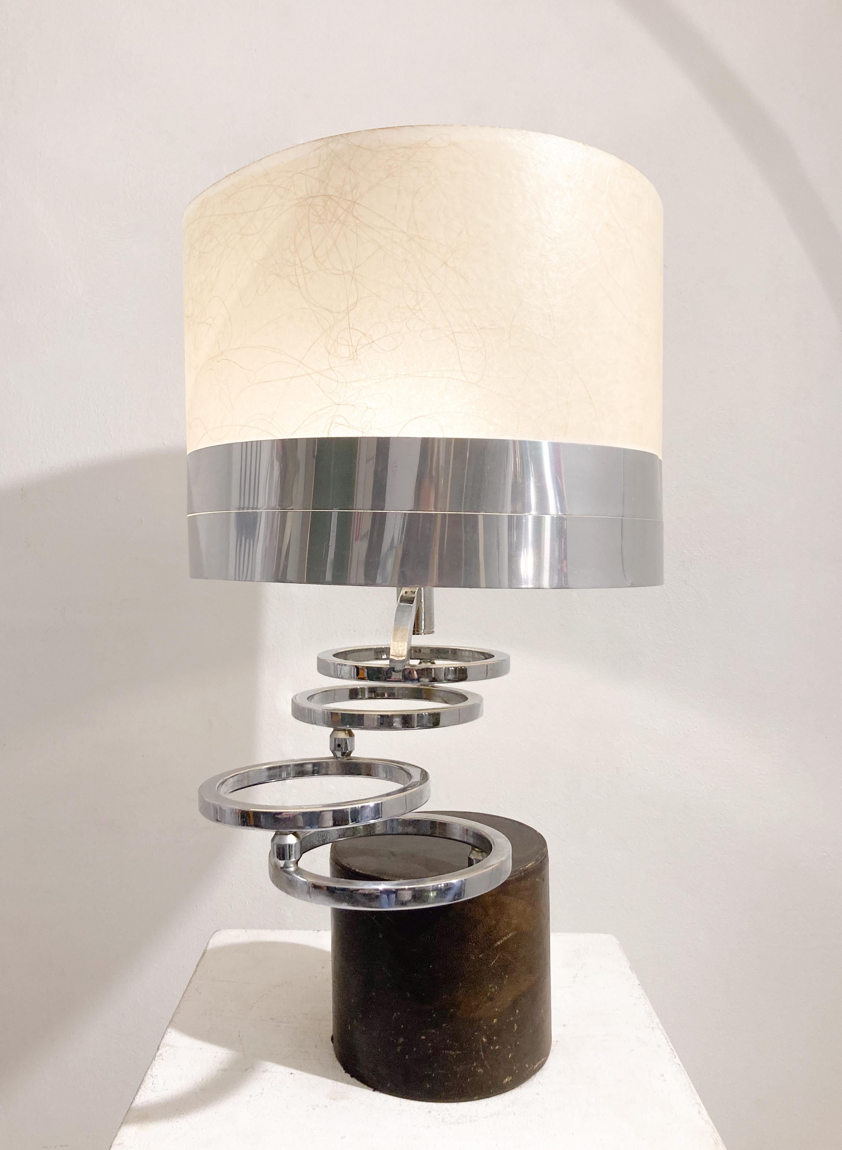Lampe de bureau mi-siècle moderne en chrome et cuir en vente 10