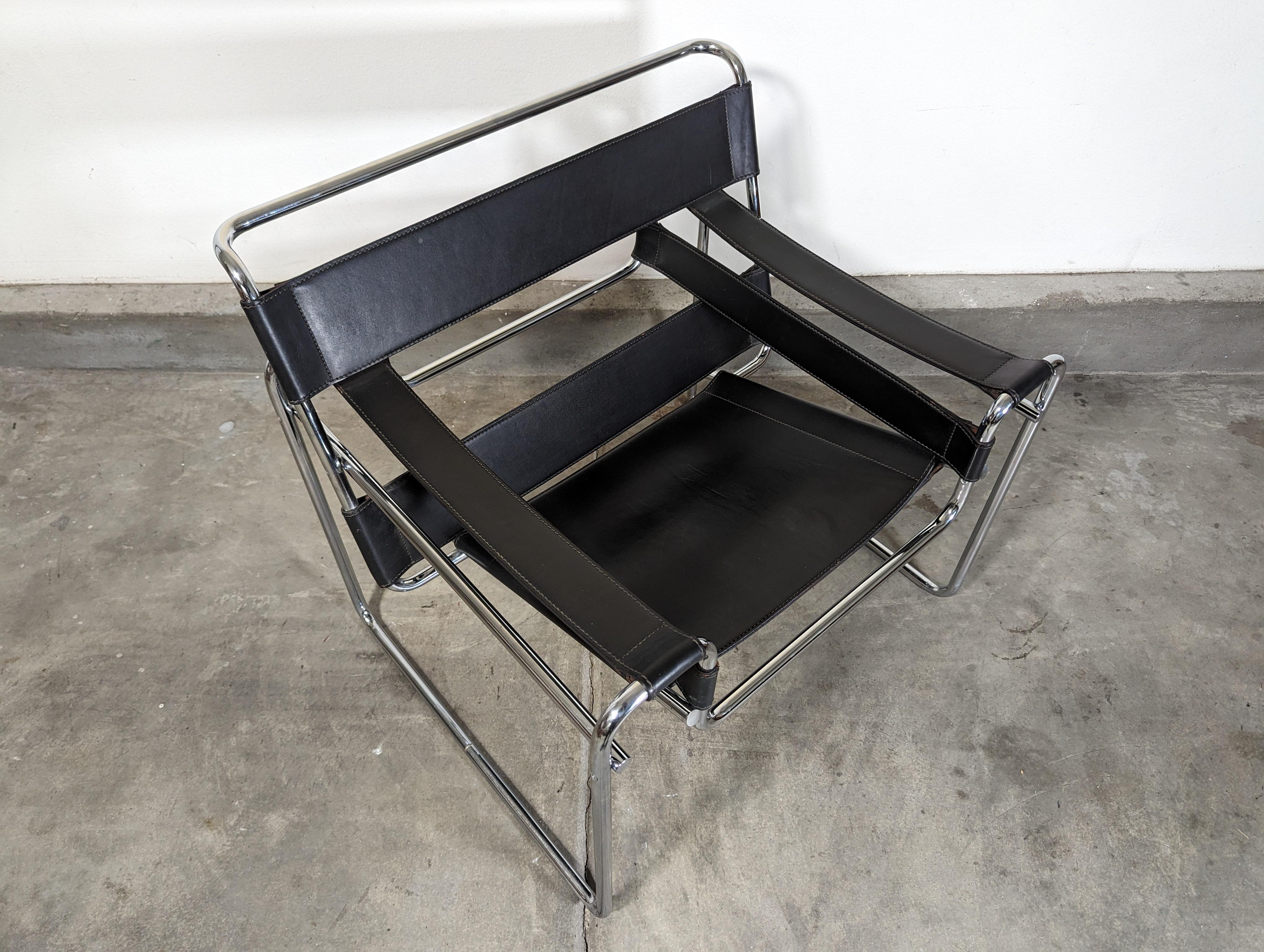 Mid Century Modern Chrome and Leather B3 'Wassily' Lounge Chair by Marcel Breuer In Good Condition In Chino Hills, CA