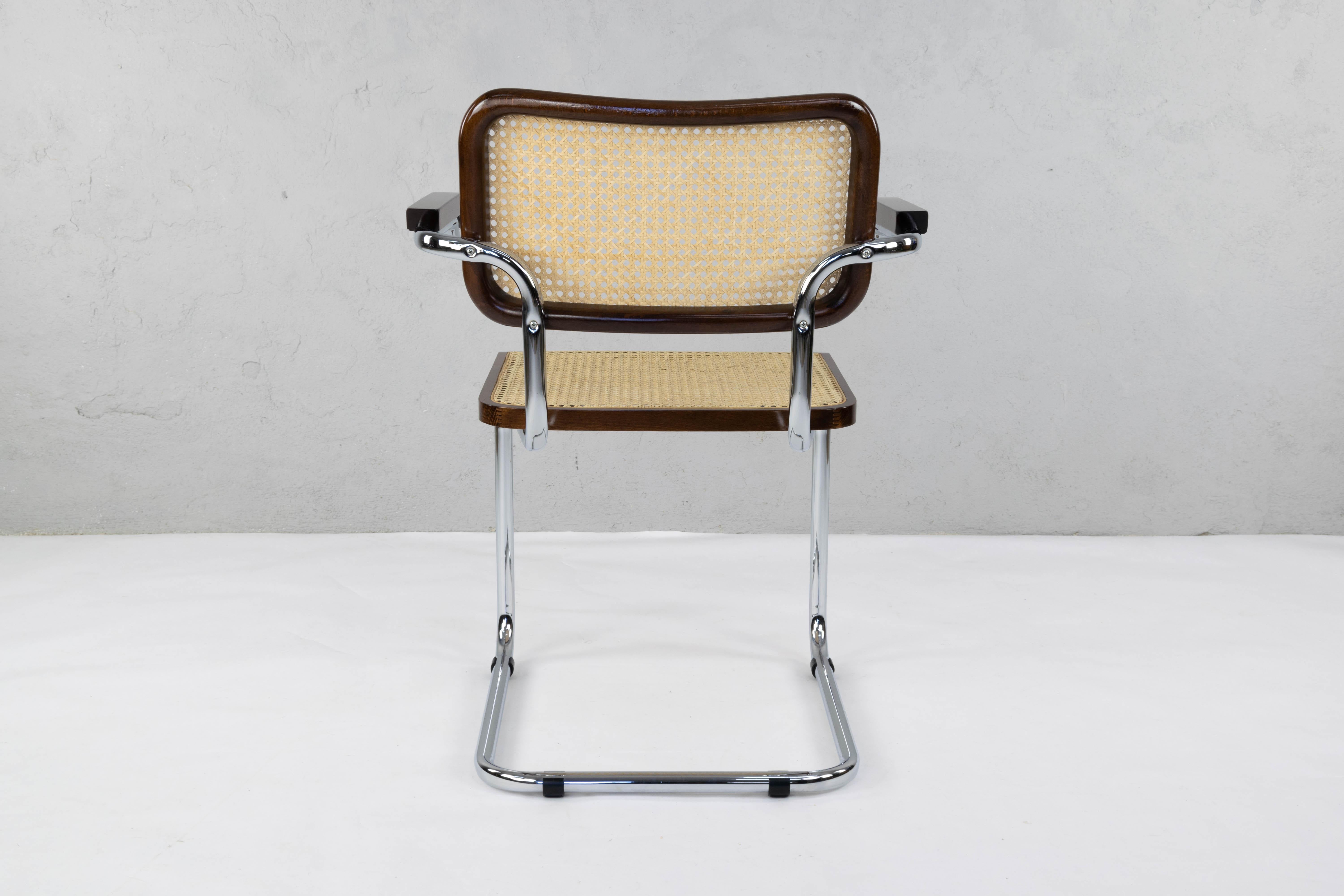 Mid-Century Modern Chrome and Walnut Cesca Chairs by Marcel Breuer, Italy, 1970s 4