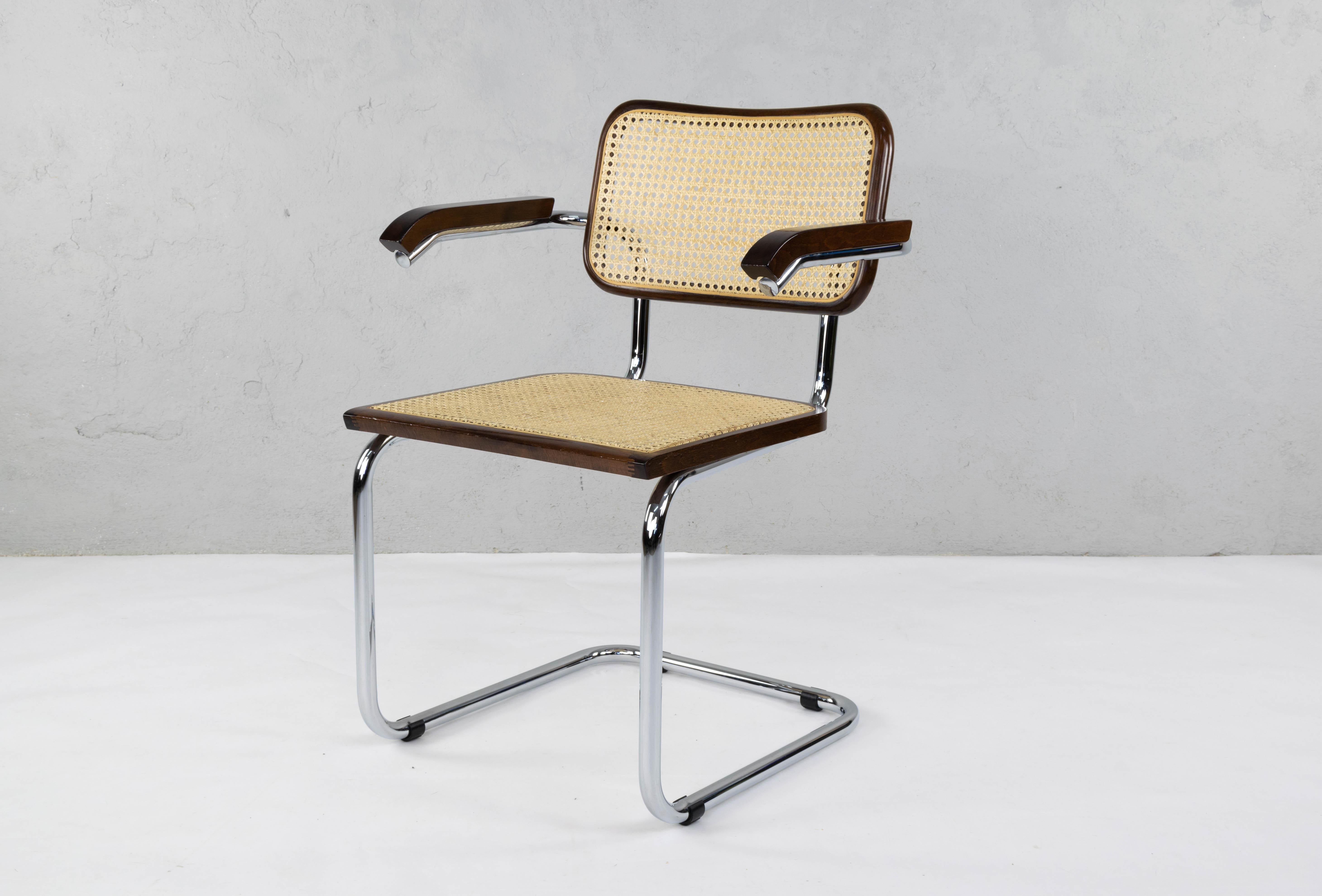 Mid-Century Modern Chrome and Walnut Cesca Chairs by Marcel Breuer, Italy, 1970s 1