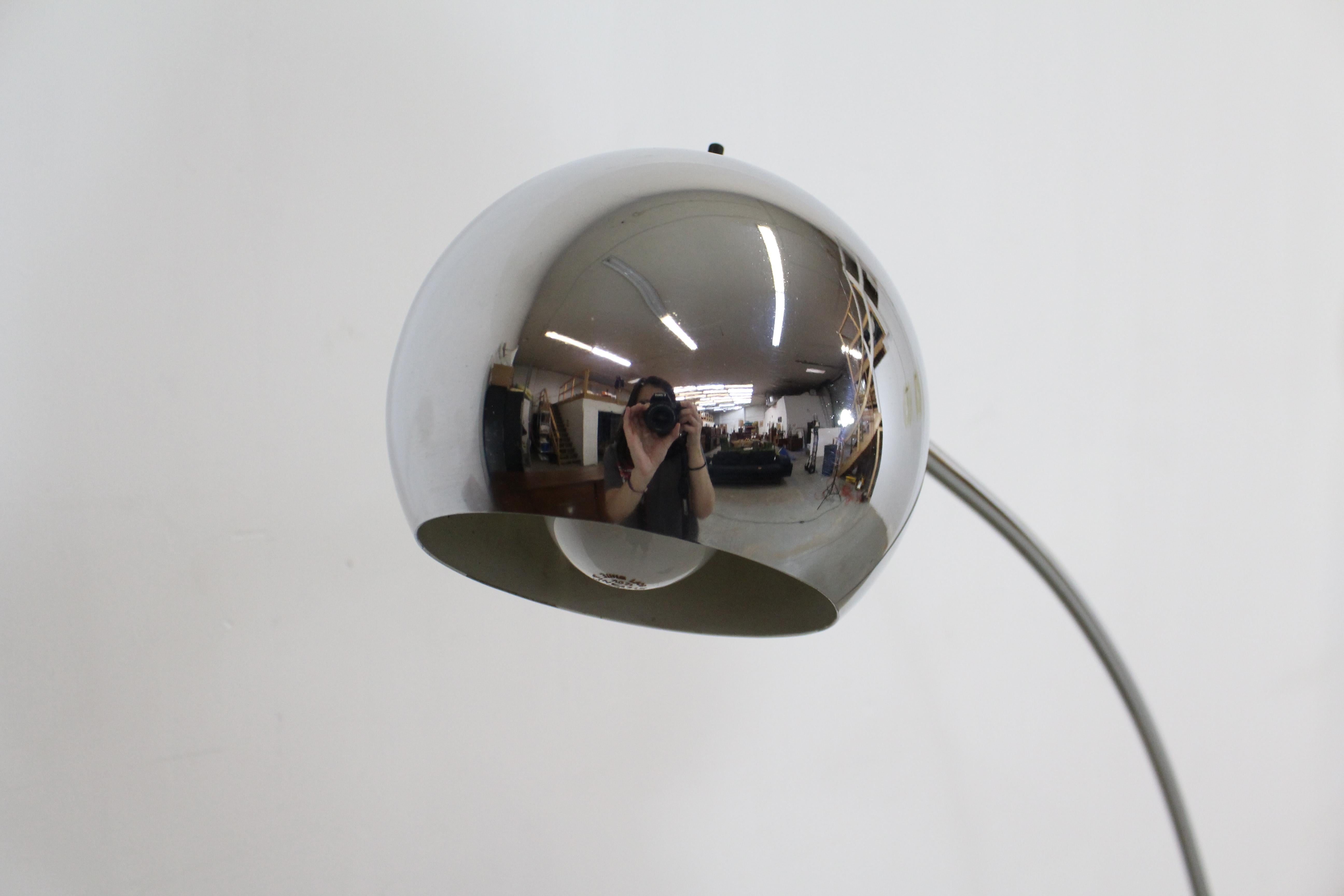 American Mid-Century Modern Chrome Arc Floor Lamp by Underwriters Laboratories