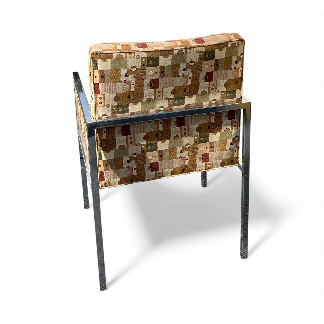 Mid-Century Modern Chrome Arm Chairs Att. Zu Milo Baughman / Directional - Paar (amerikanisch) im Angebot