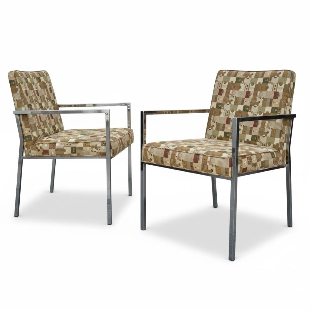 Mid-Century Modern Chrome Arm Chairs Att. Zu Milo Baughman / Directional - Paar (Polster) im Angebot