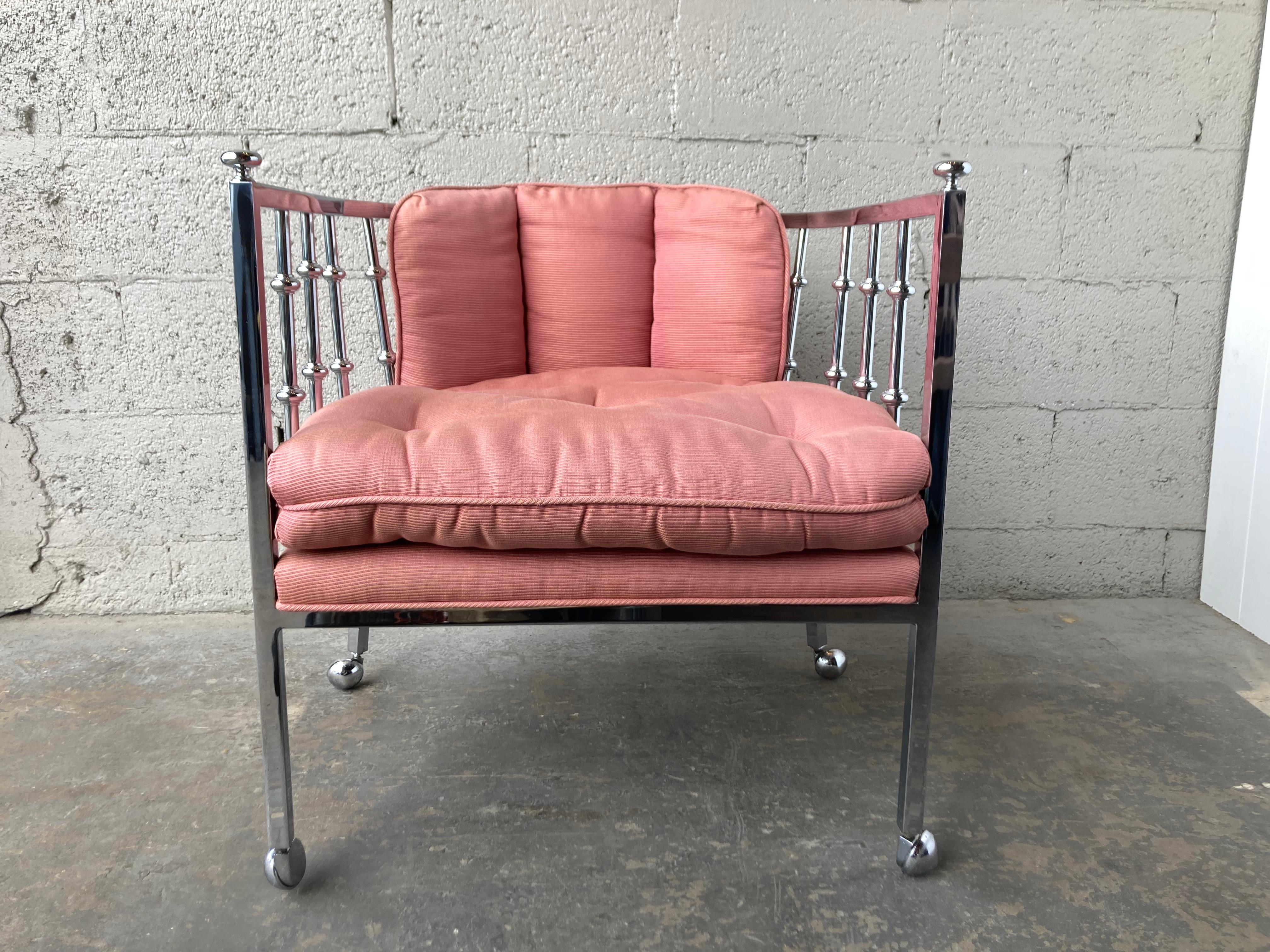 Mid Century Modern Chrome Barrel Lounge Chair, 1970s In Good Condition For Sale In Miami, FL