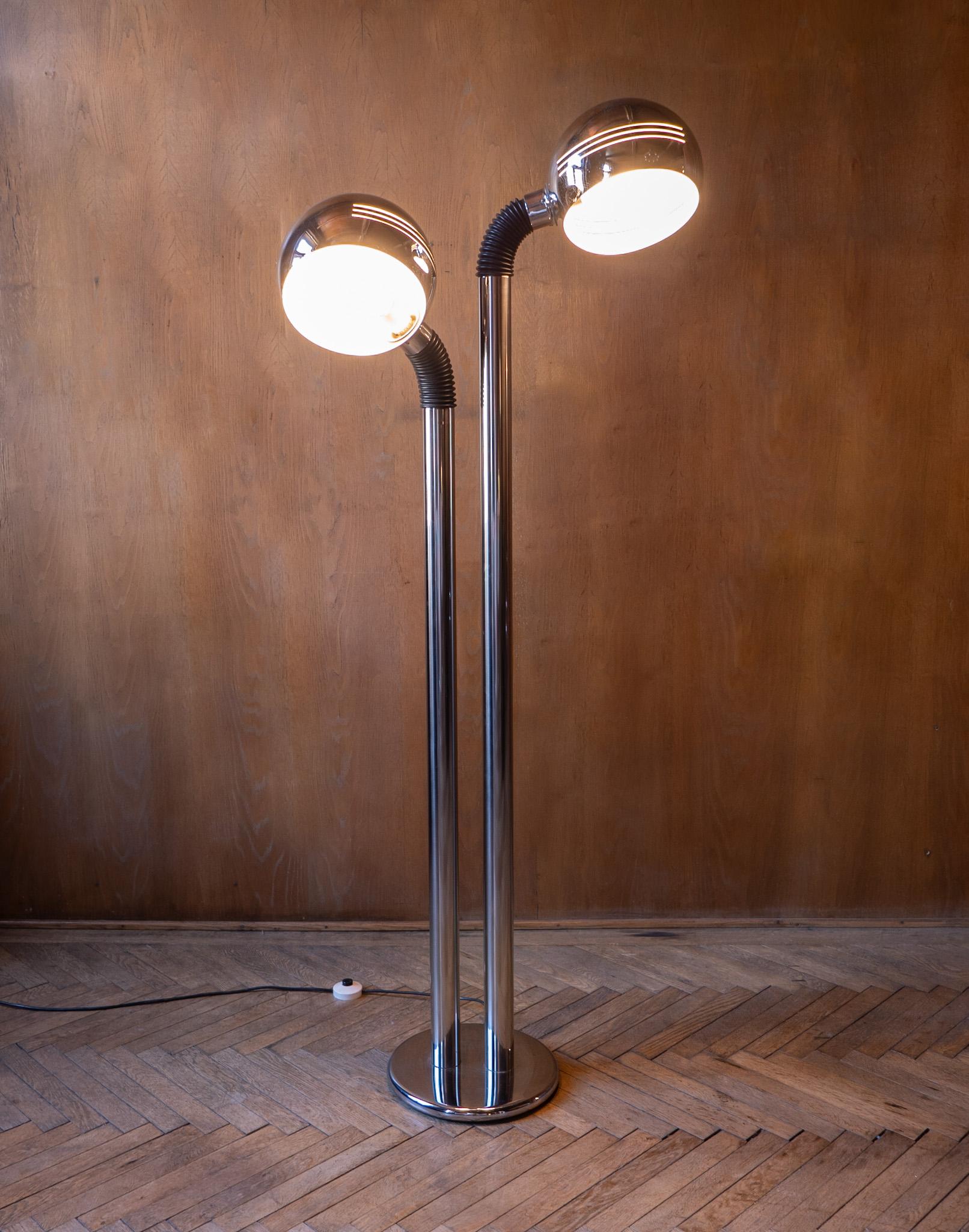 Italian Mid-Century Modern Chrome Black Floor Lamp by Gioffredo Reggiani, Italy 1970s