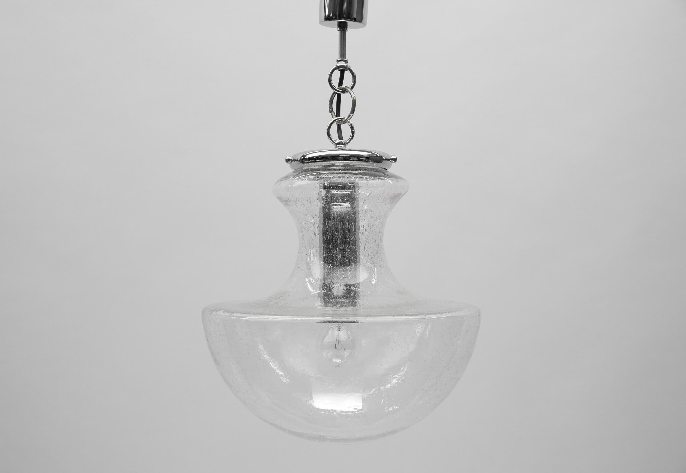 Mid Century Modern Chrome & Bubble Glass Pendelleuchte, 1960er Deutschland (Moderne der Mitte des Jahrhunderts) im Angebot
