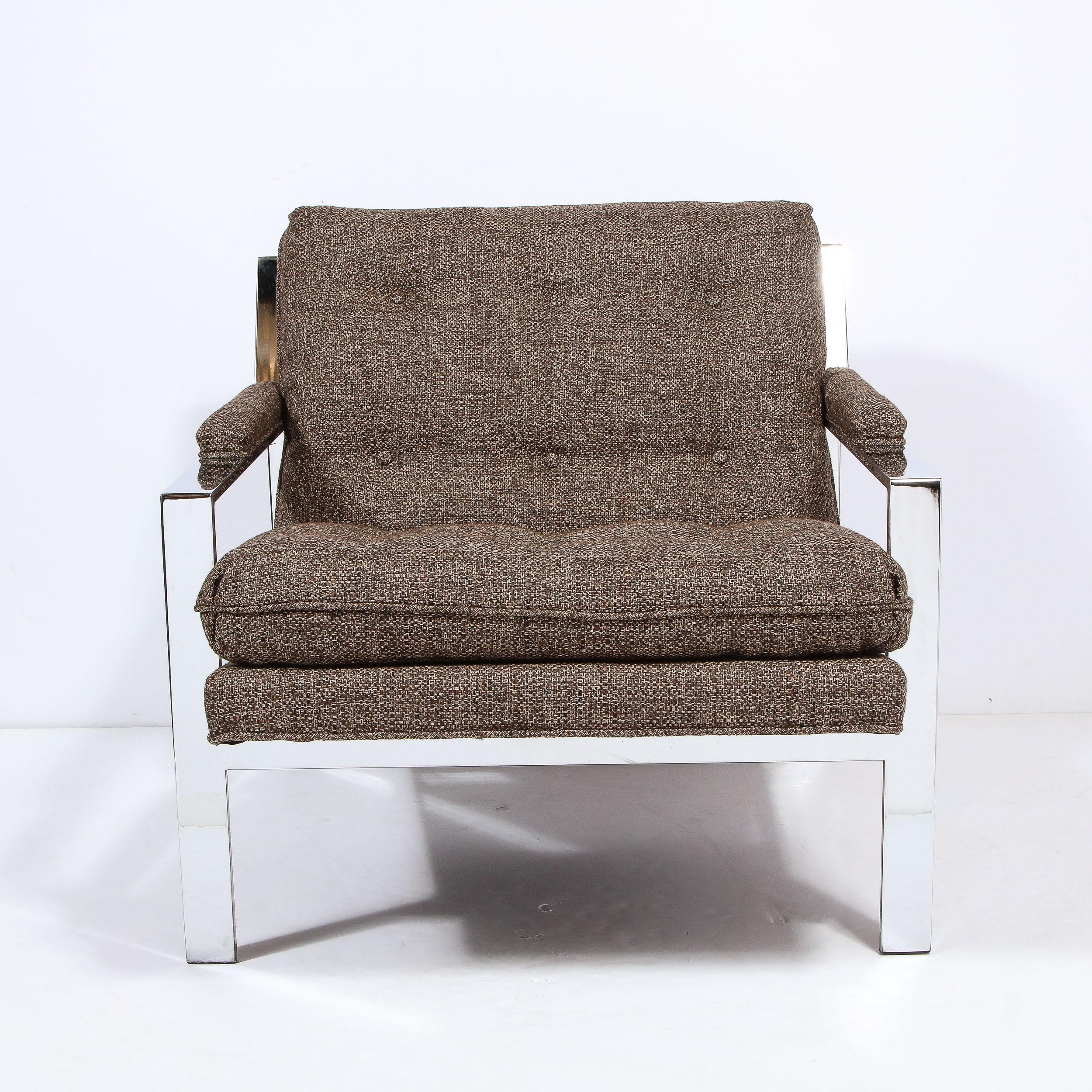 Sillón moderno de mediados de siglo con respaldo de botones cromado en tweed leonado Holly Hunt en Excelente estado para la venta en New York, NY