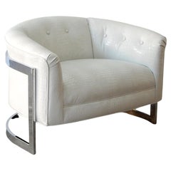 Fauteuil club chromé moderne du milieu du siècle en fausse peau d'alligator albinos