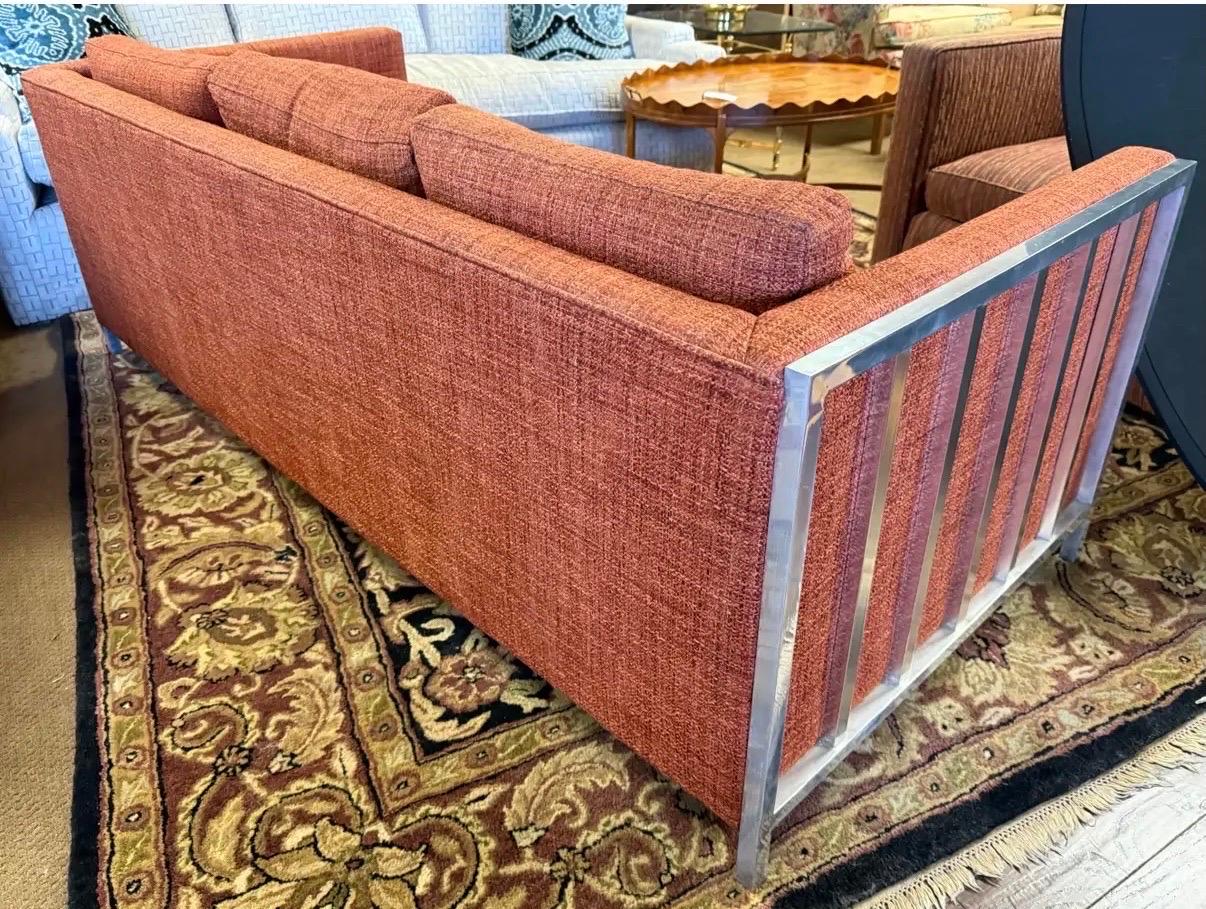 Tissu Canapé cubique chromé mi-siècle moderne avec tissu en tweed orange Knoll en vente