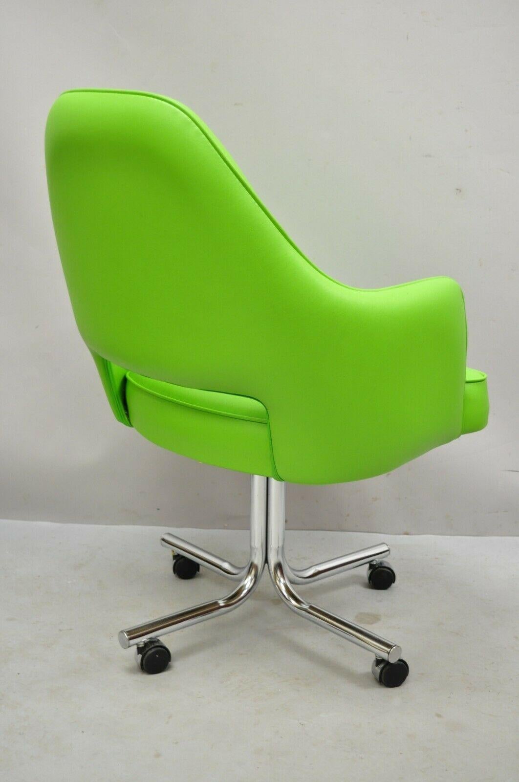 swivel chair with table