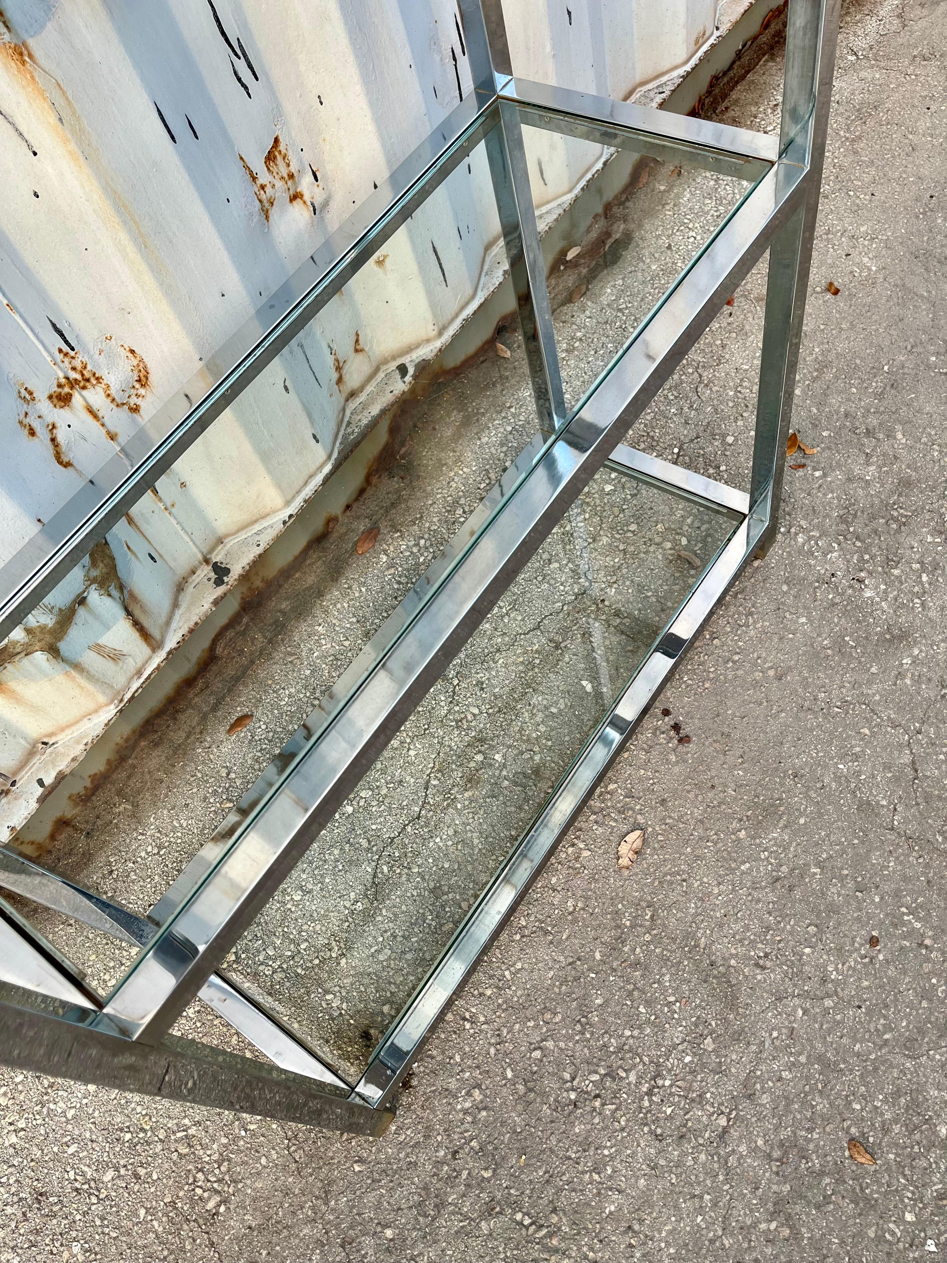 Etagere cromata moderna di metà secolo in stile Milo Baughman. Circa anni '70 in vendita 8