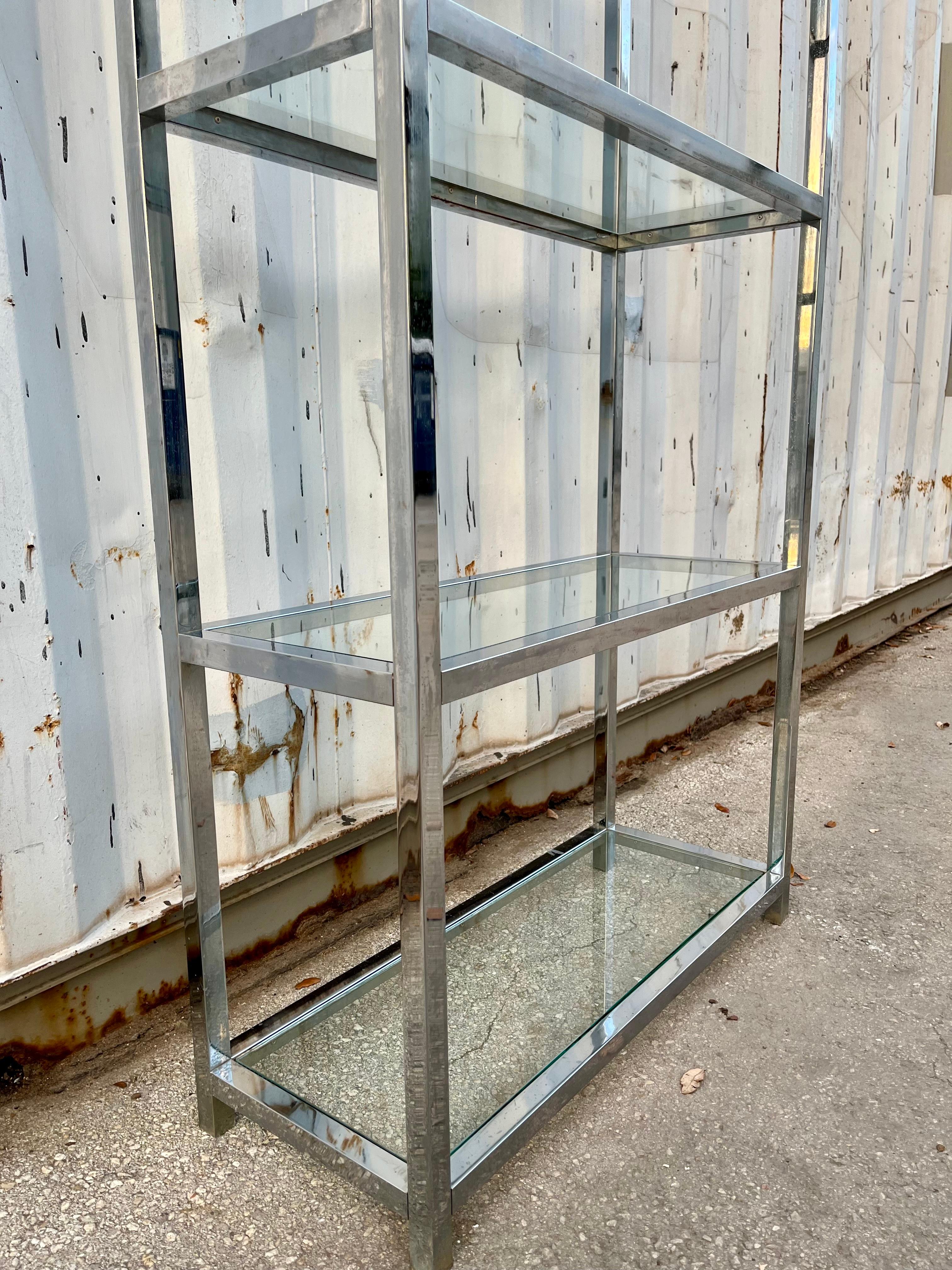 Etagere cromata moderna di metà secolo in stile Milo Baughman. Circa anni '70 in vendita 12