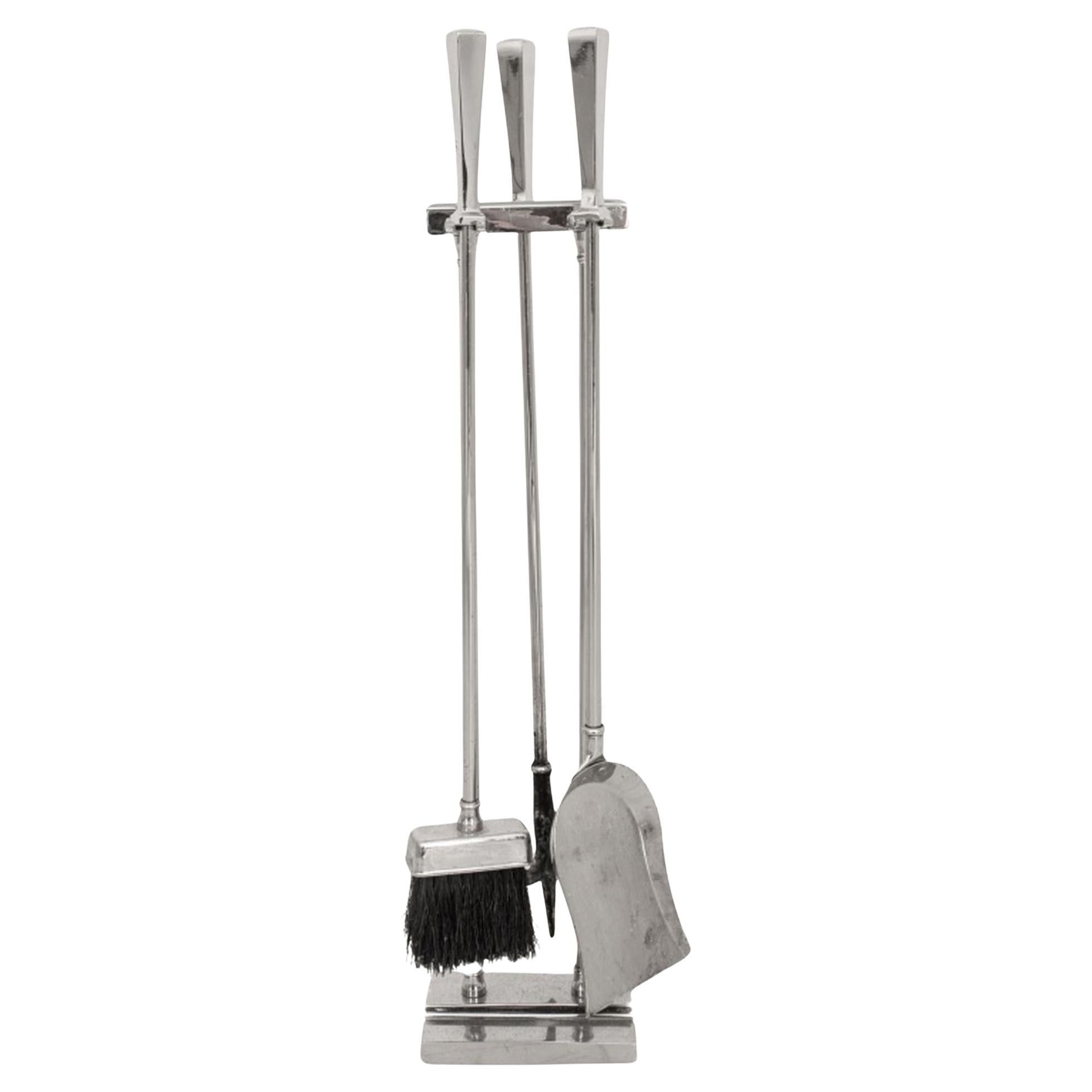 Set d'outils de cheminée en chrome The Moderns