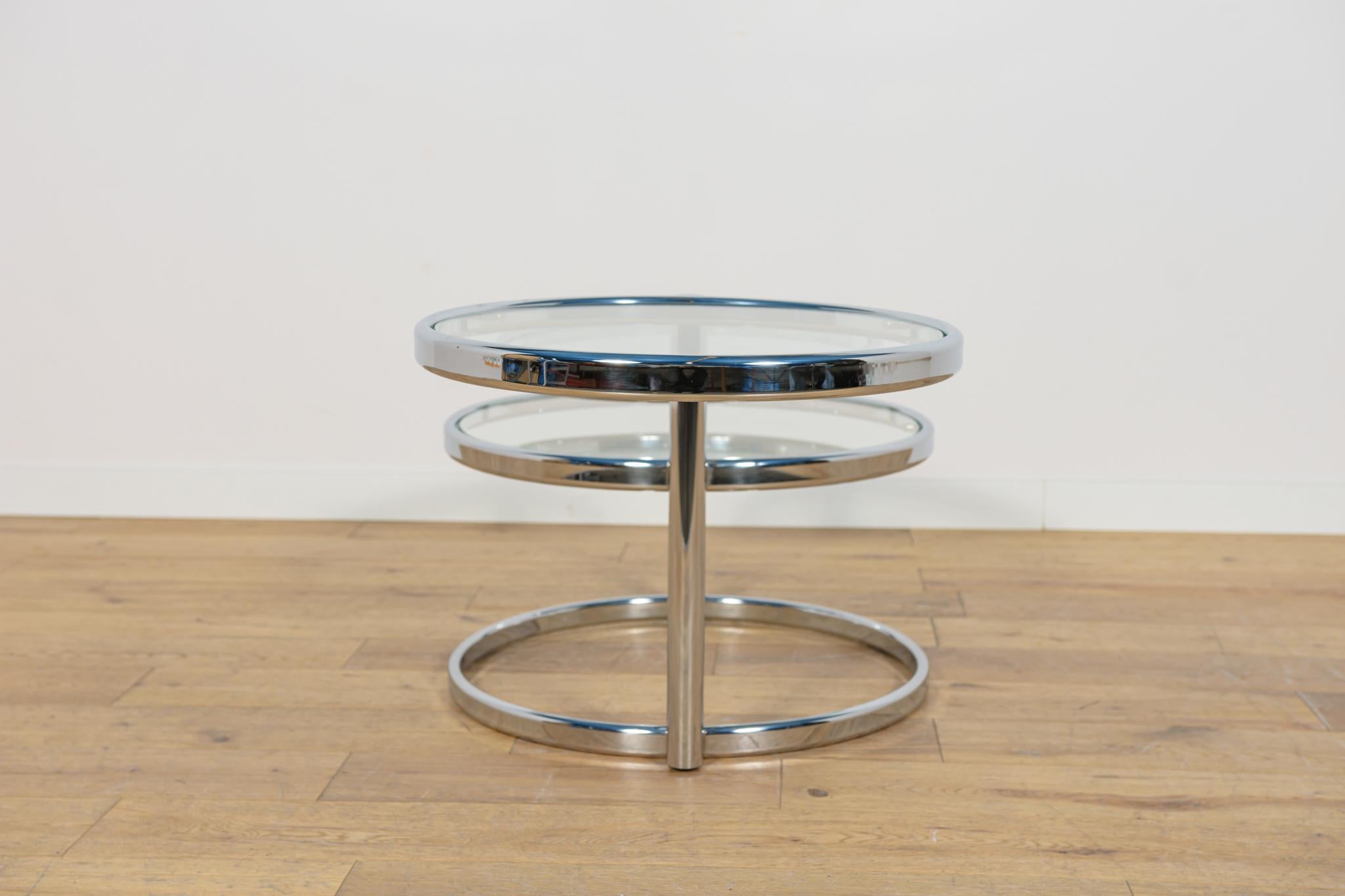 Moderner Couchtisch aus Chrom und Glas von Milo Baughman, Vereinigte Staaten, Mitte des Jahrhunderts. im Angebot 9