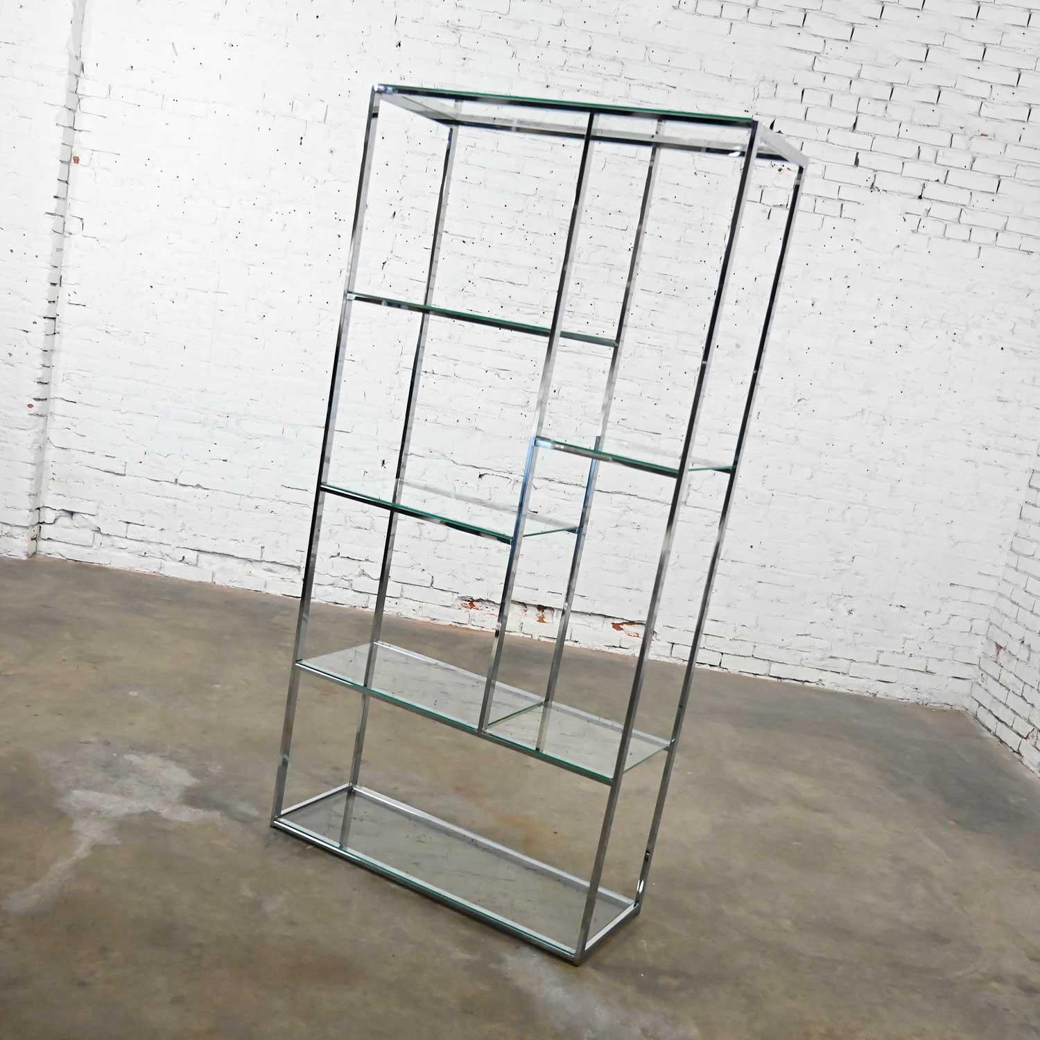 Mid-Century Modern Chrome & Glass Etagere Mondrian Style Shelf Placement For Sale 7