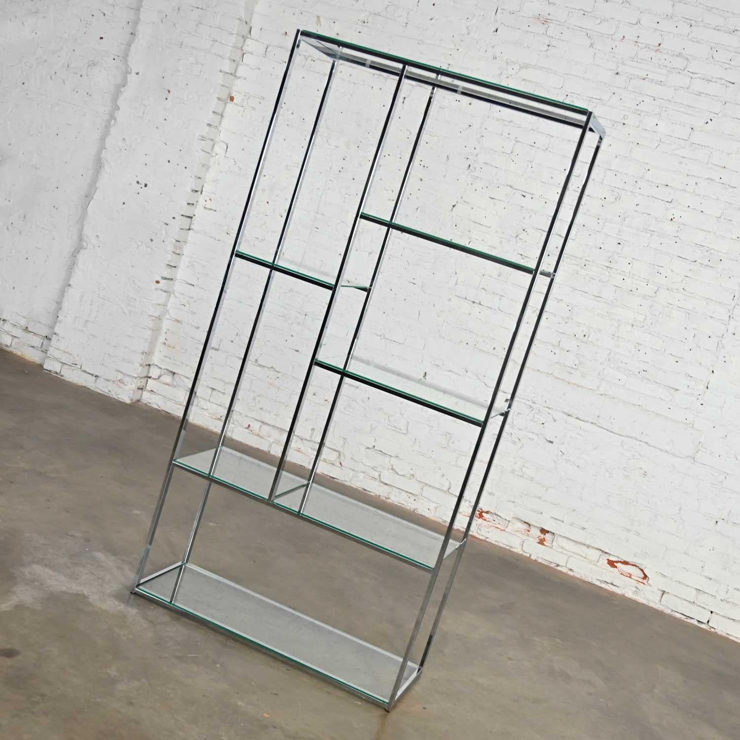 Mid-Century Modern Chrome & Glass Etagere Mondrian Style Shelf Placement For Sale 8