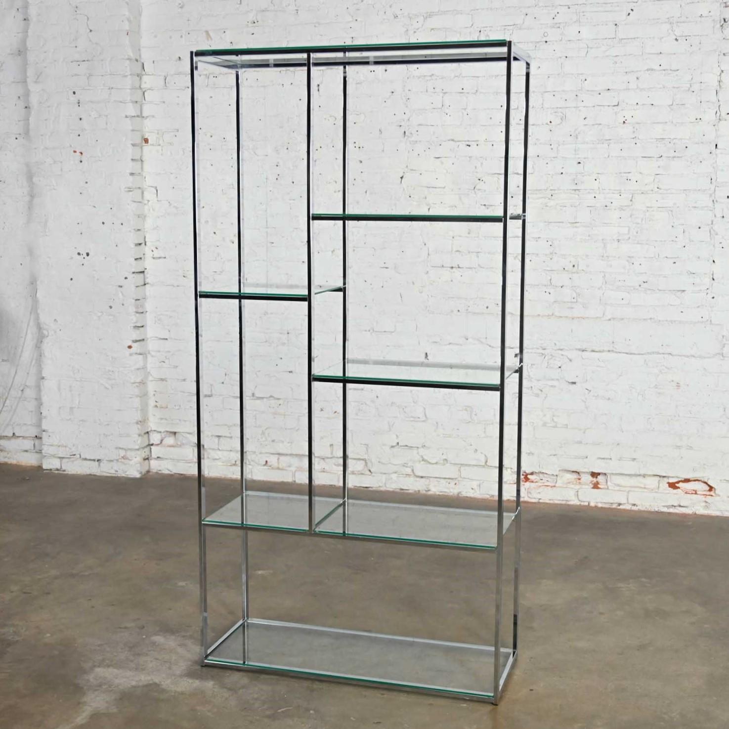 Mid-Century Modern Chrome & Glass Etagere Mondrian Style Shelf Placement For Sale 10