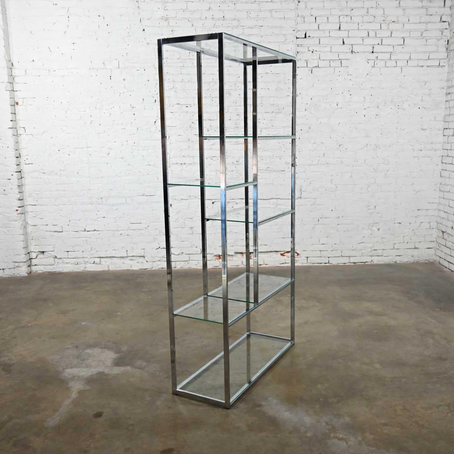 Mid-Century Modern Chrome & Glass Etagere Mondrian Style Shelf Placement For Sale 2
