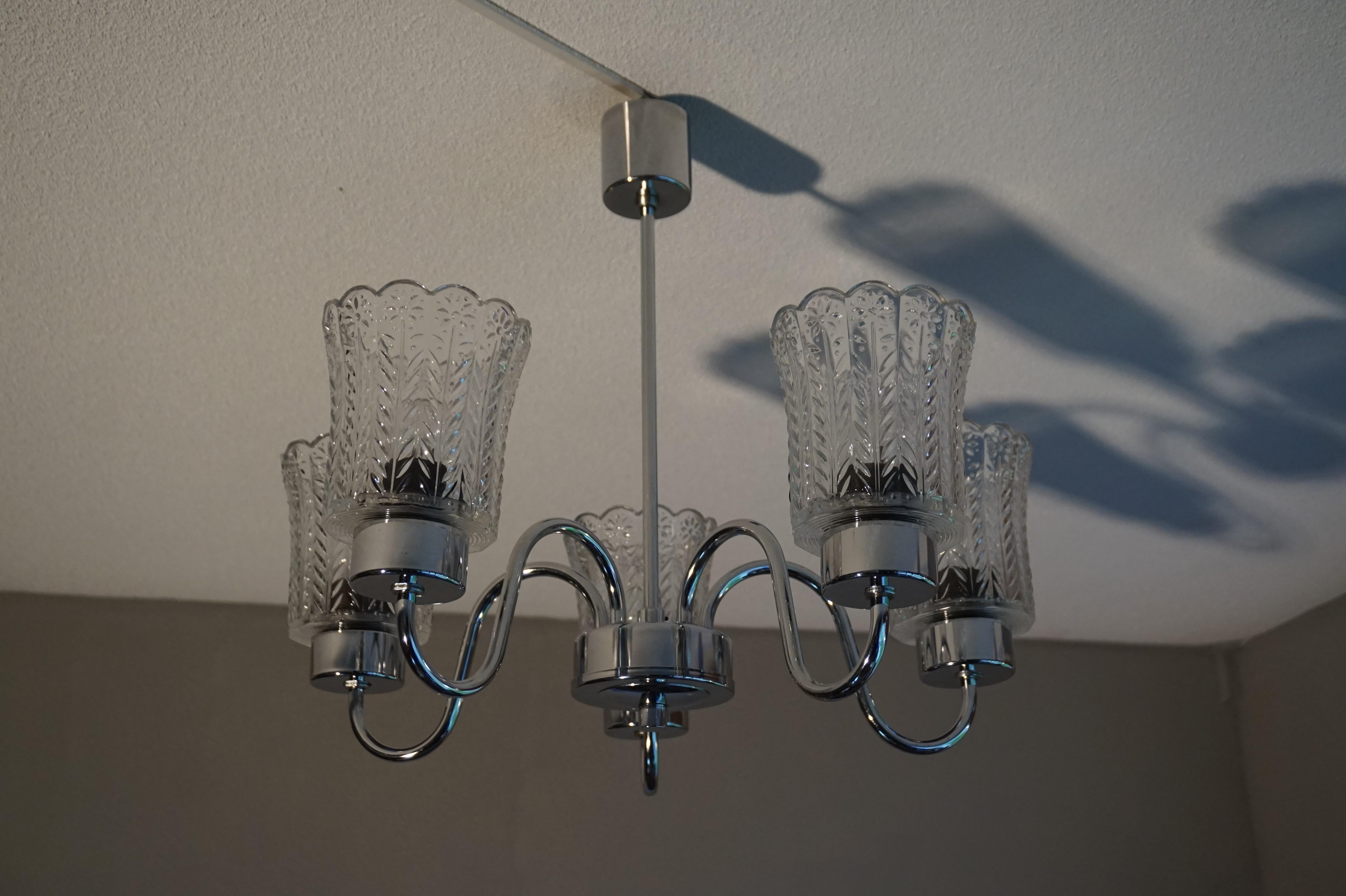 Mid-Century Modern Chrome and Glass Shades Pendant Light with Flower Patterns For Sale 15