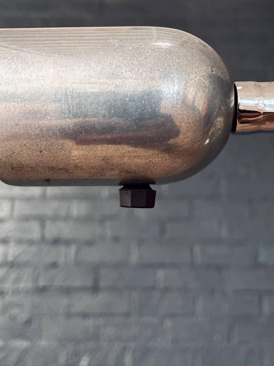 Fine XX secolo Lampada da terra a collo d'oca cromata con base in ferro, stile metà secolo moderno in vendita