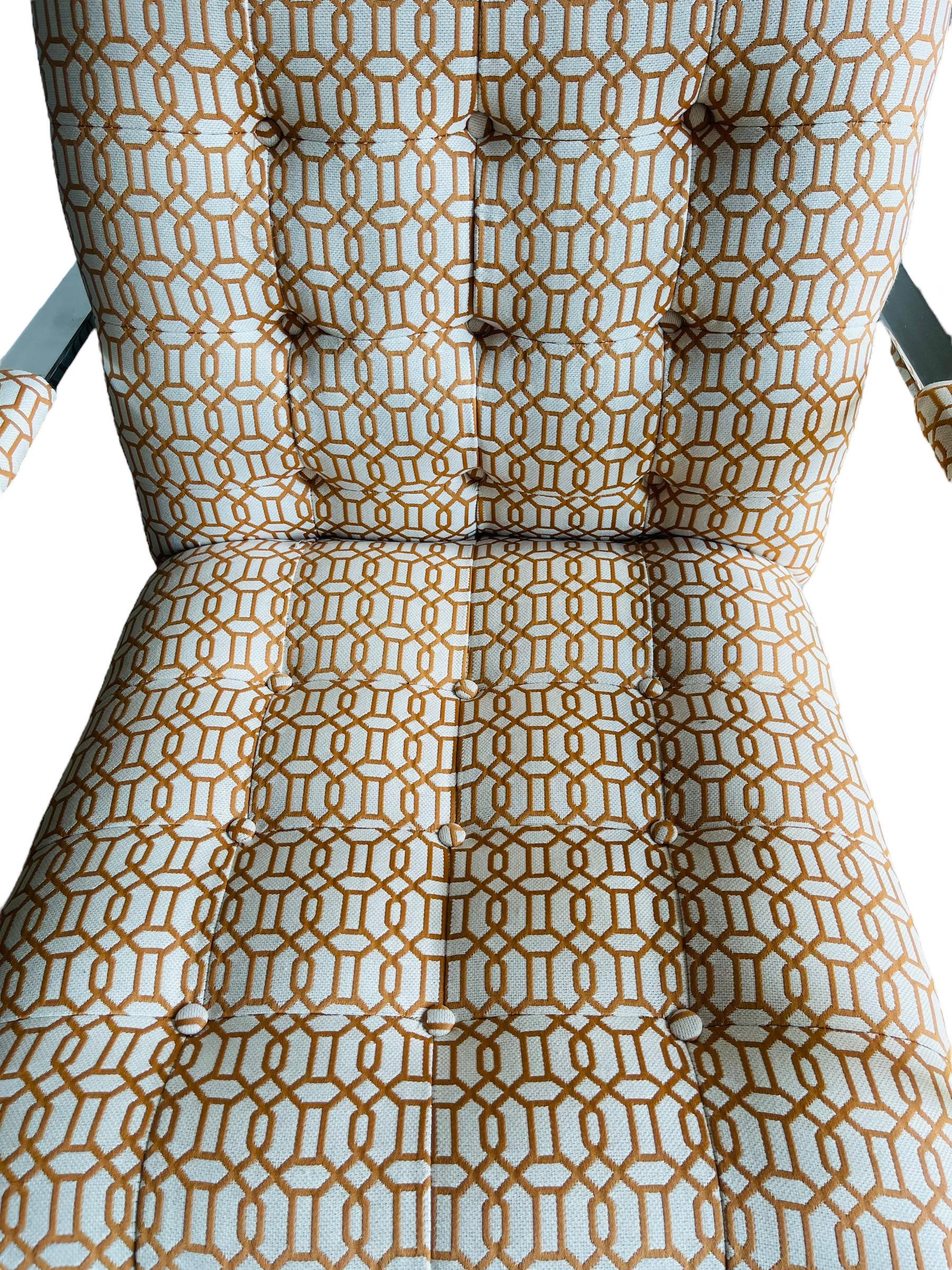 Tissu Chaise longue moderne en chrome du milieu du siècle dernier / Nouvelle tapisserie d'ameublement  en vente