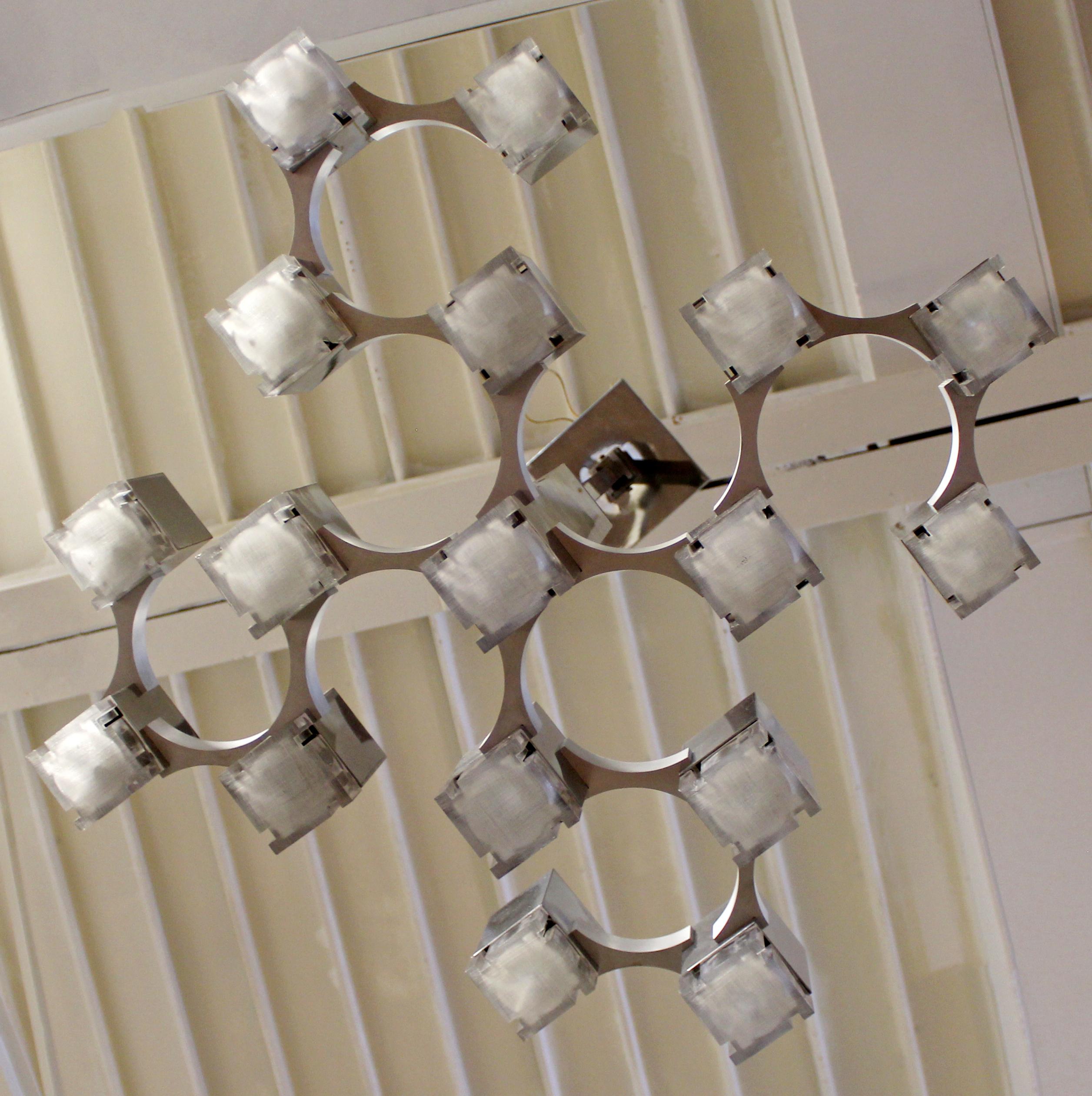 Mid-Century Modern Chrome Lucite Cubic Light Fixture Chandelier Sciolari, 1970s 2