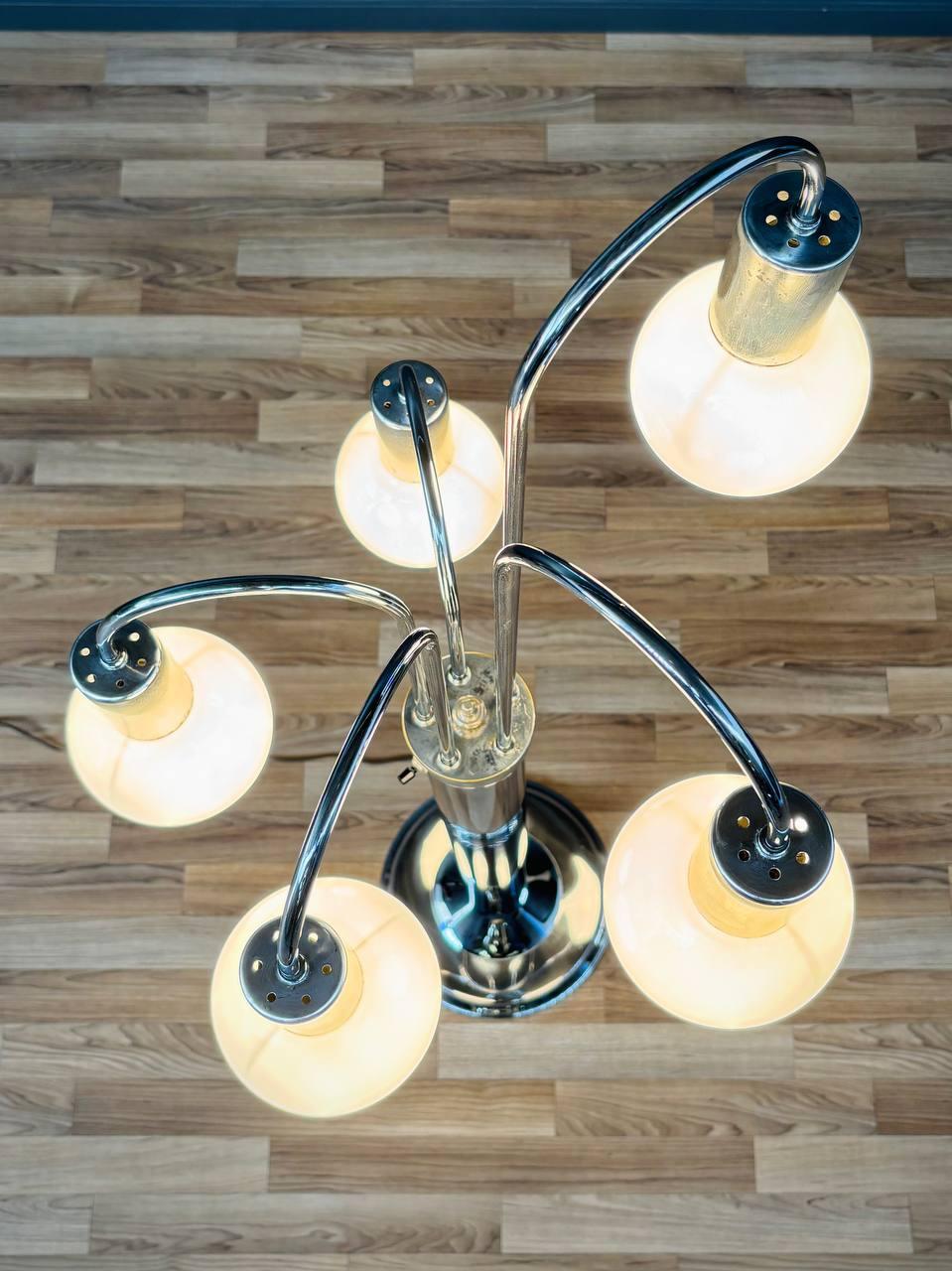 Mid-Century Modern Chrome Metal Orb Floor Lamp For Sale 1