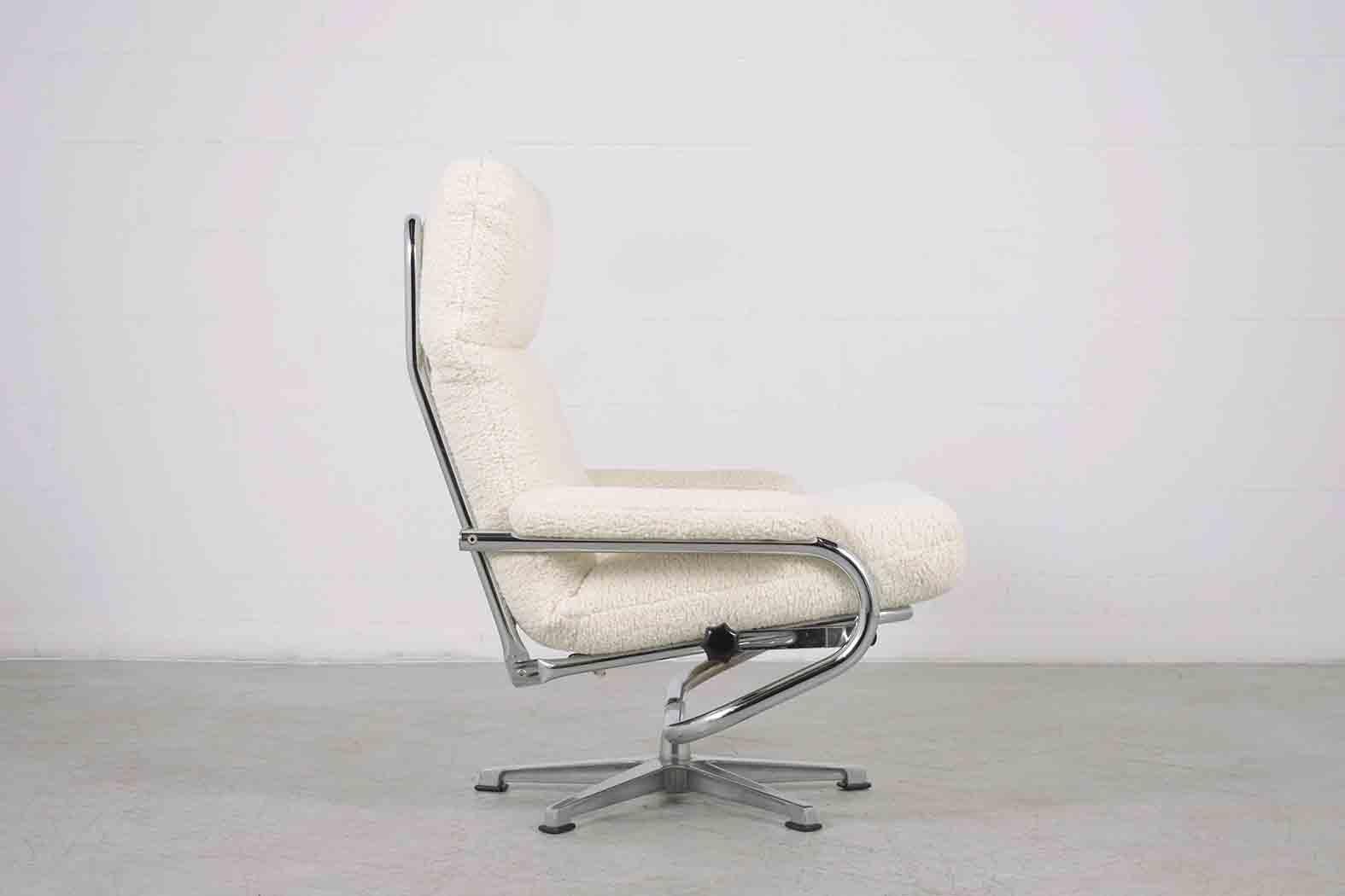 1970s Chrome-Plated Recliner Chair & Ottoman: Mid-Century Modern Revived For Sale 4